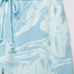 Pantalón Marble Print Short Celeste