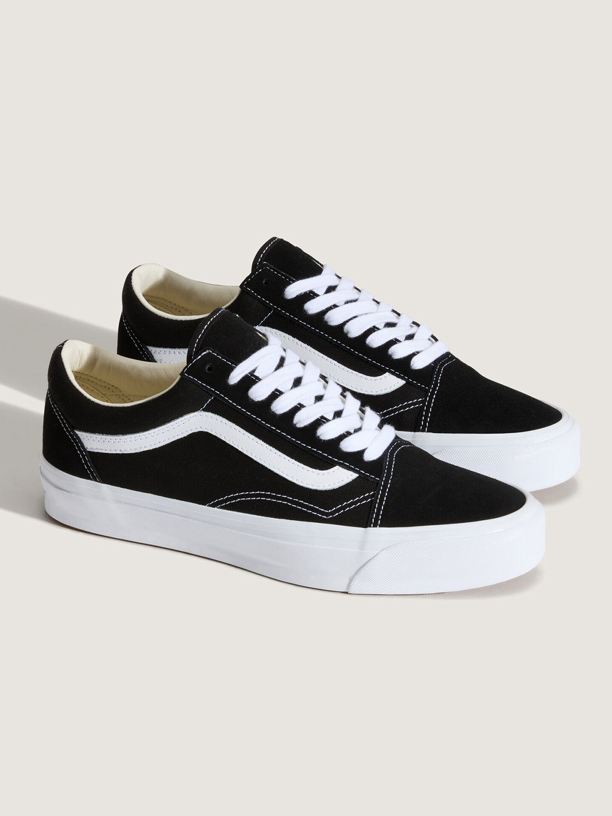 Zapatilla Adulto Premium Old Skool Negro Vans