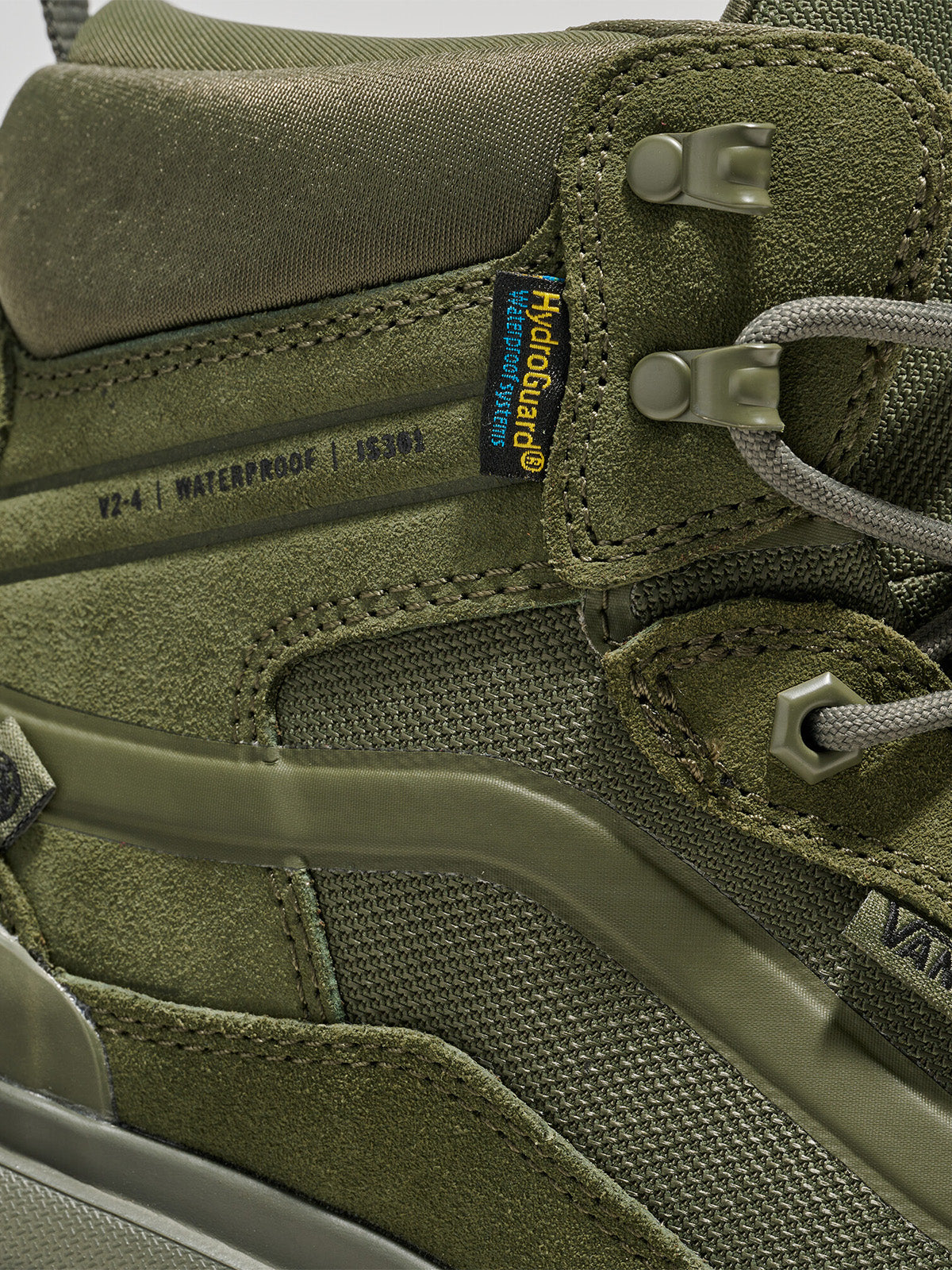 Zapatilla Adulto MTE Crestline Waterproof Verde Vans