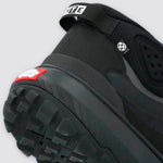 Zapatilla Adulto Mte Crosspath Mid Negro Vans