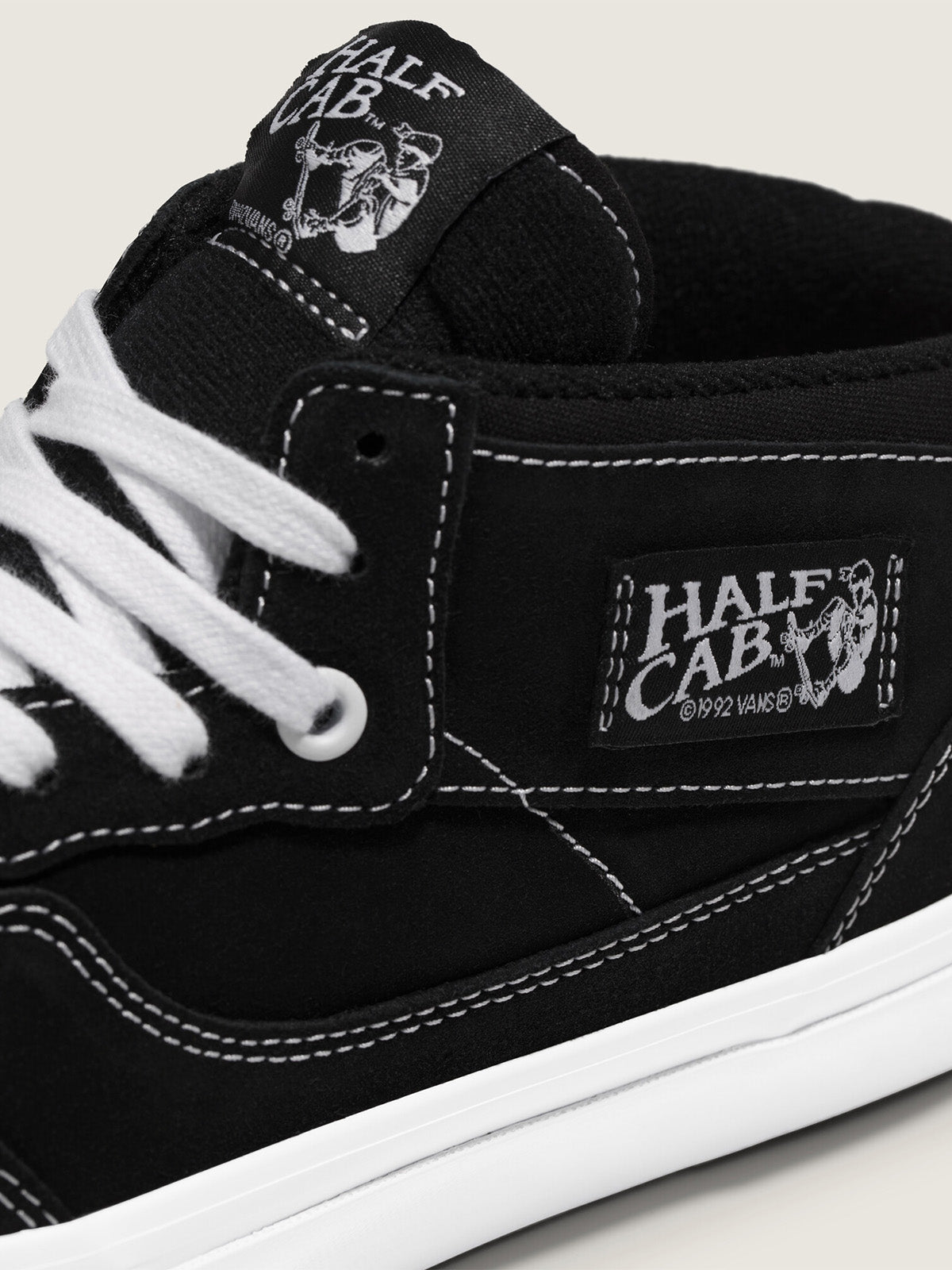 Zapatilla Adulto Premium Half Cab Reissue Negro Vans