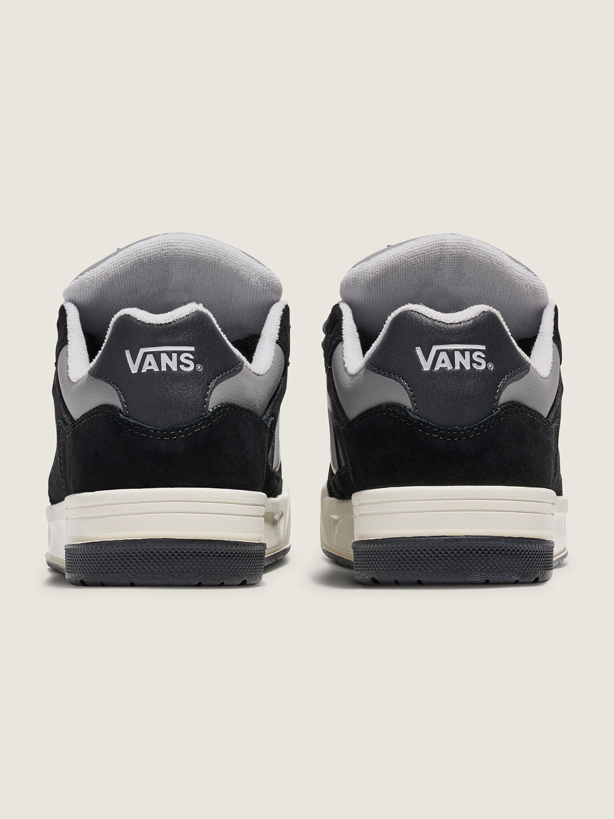 Zapatilla Adulto Upland Negro Vans