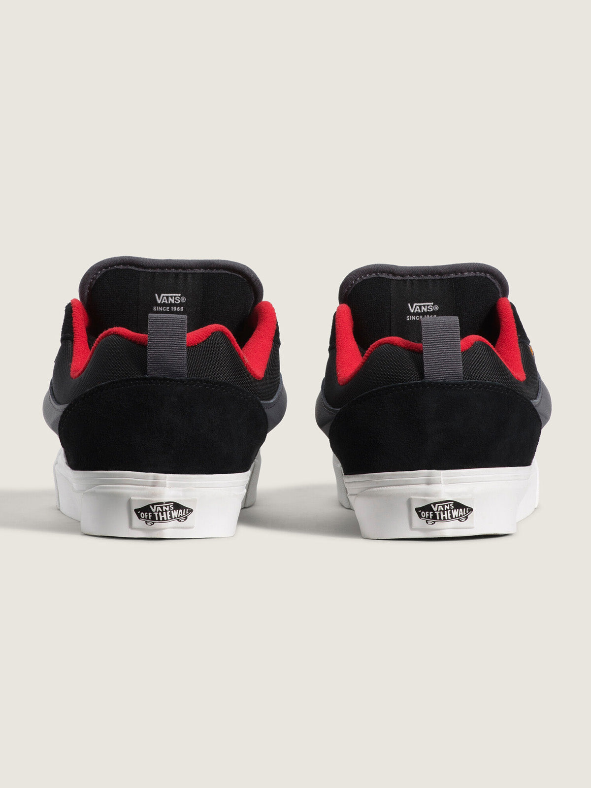 Zapatilla Adulto Cordura Knu Skool Negro Vans