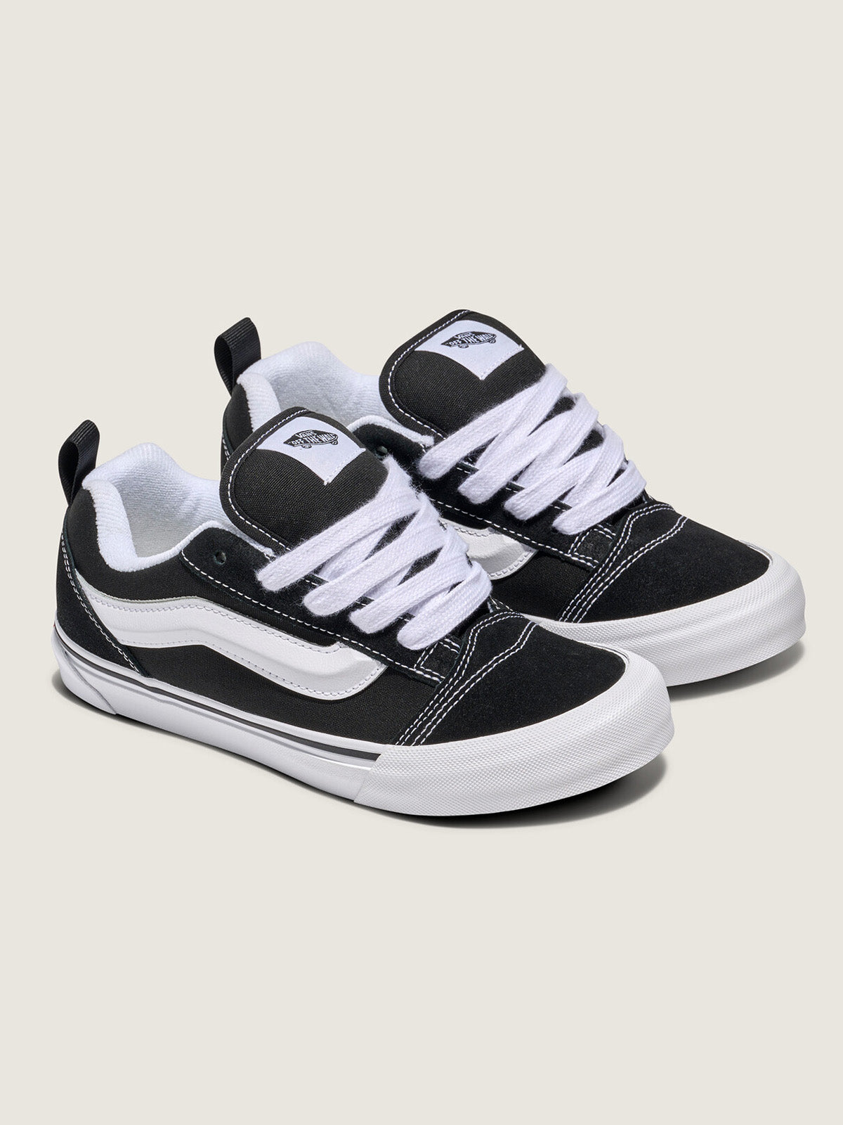 Zapatilla Junior (8 a 14 años) Knu Skool Negro Vans
