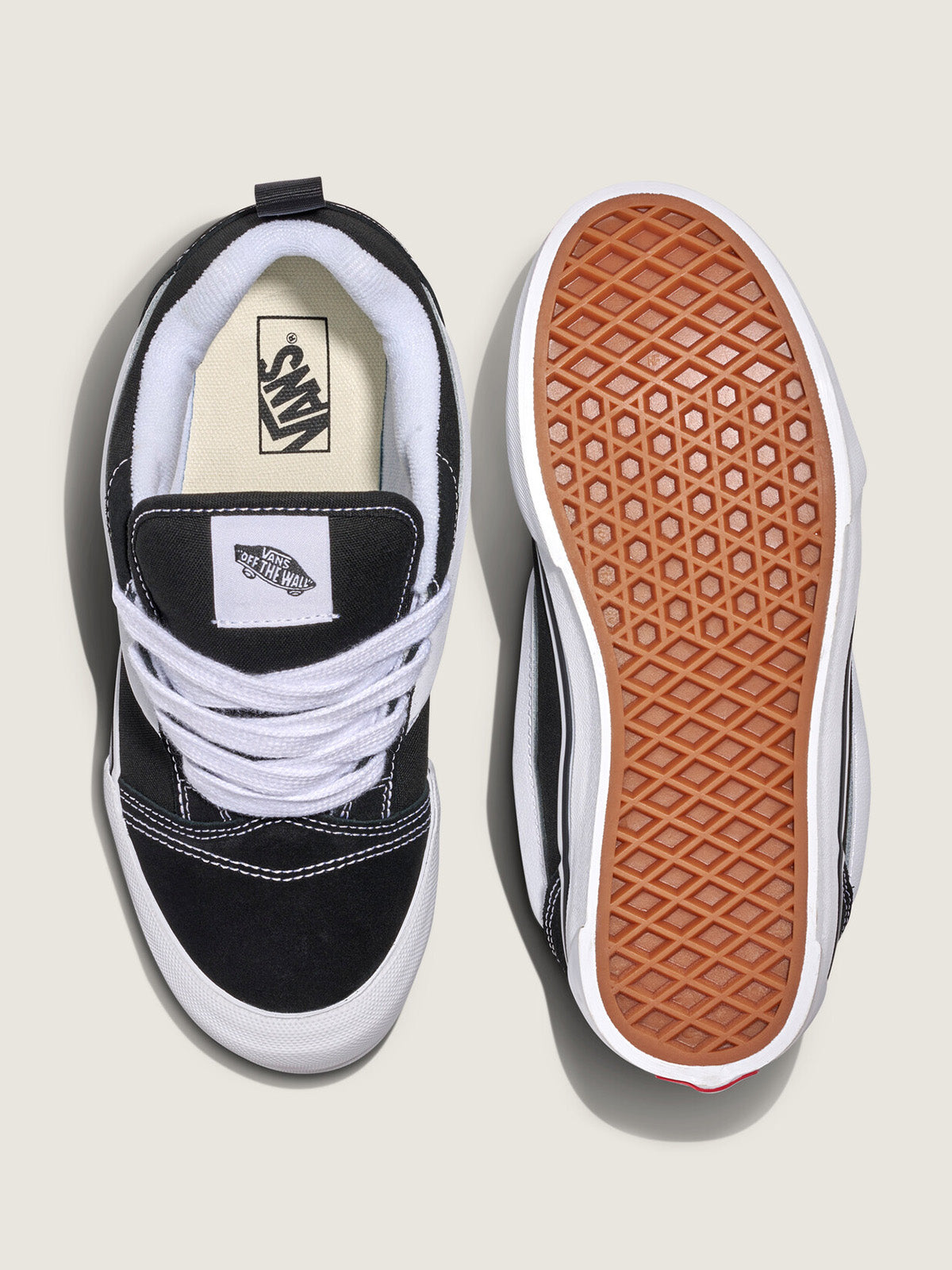 Zapatilla Junior (8 a 14 años) Knu Skool Negro Vans