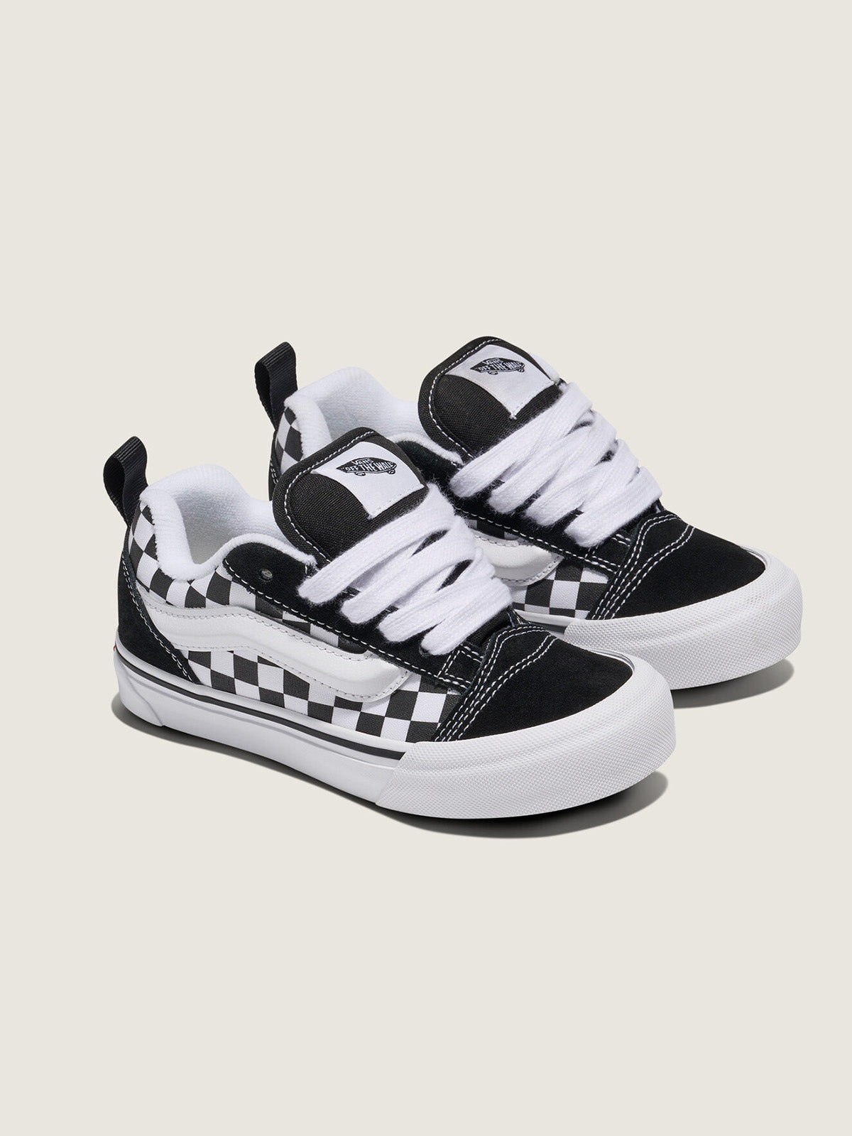 Zapatilla Junior (8 a 14 años) Knu Skool Negro Vans