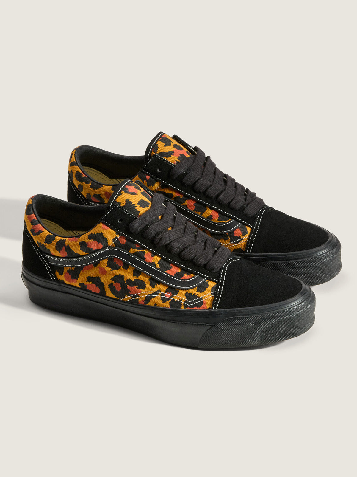 Zapatilla Adulto Premium Old Skool Leopardo Vans