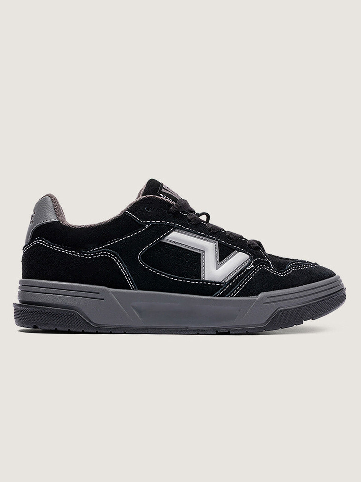 Zapatilla Adulto Upland Negro