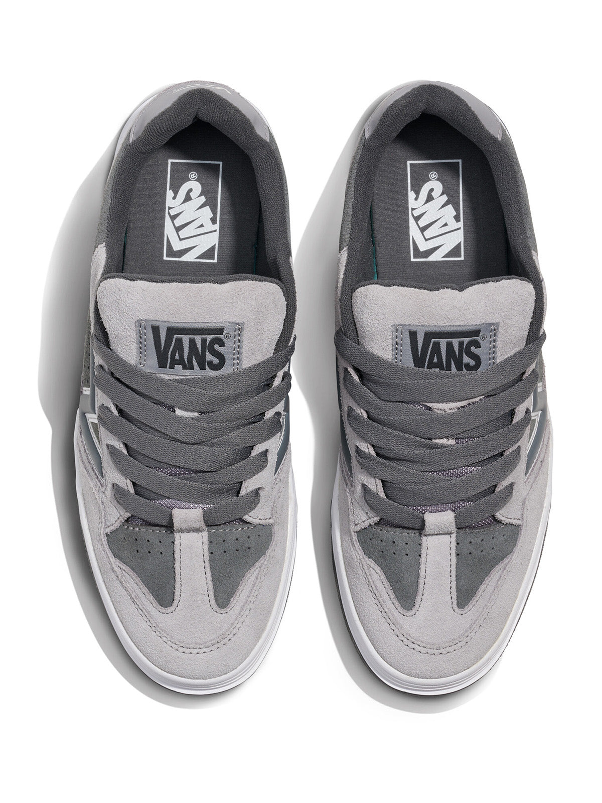 Zapatilla Adulto Upland Gris