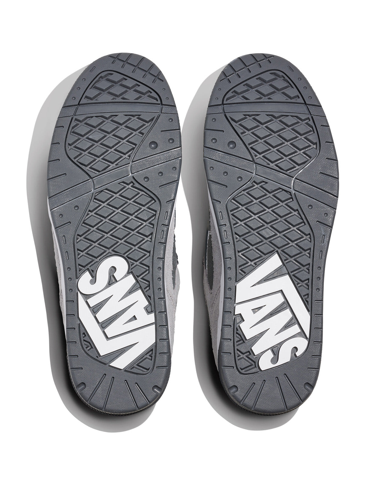 Zapatilla Adulto Upland Gris