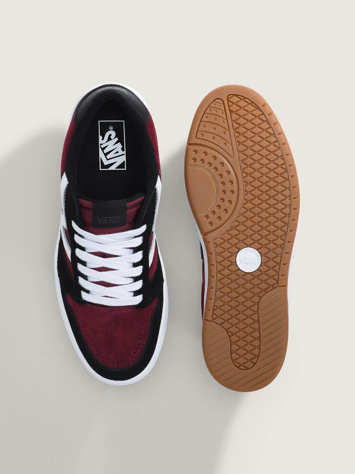 Zapatilla Adulto Lowland 2.0 Negro Vans