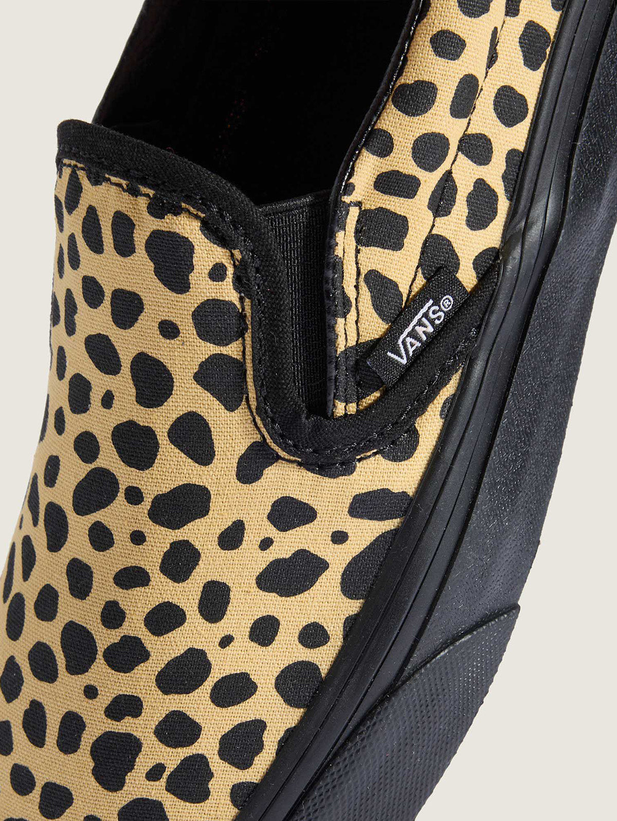 Zapatilla Mujer Slip On Leopard Vans