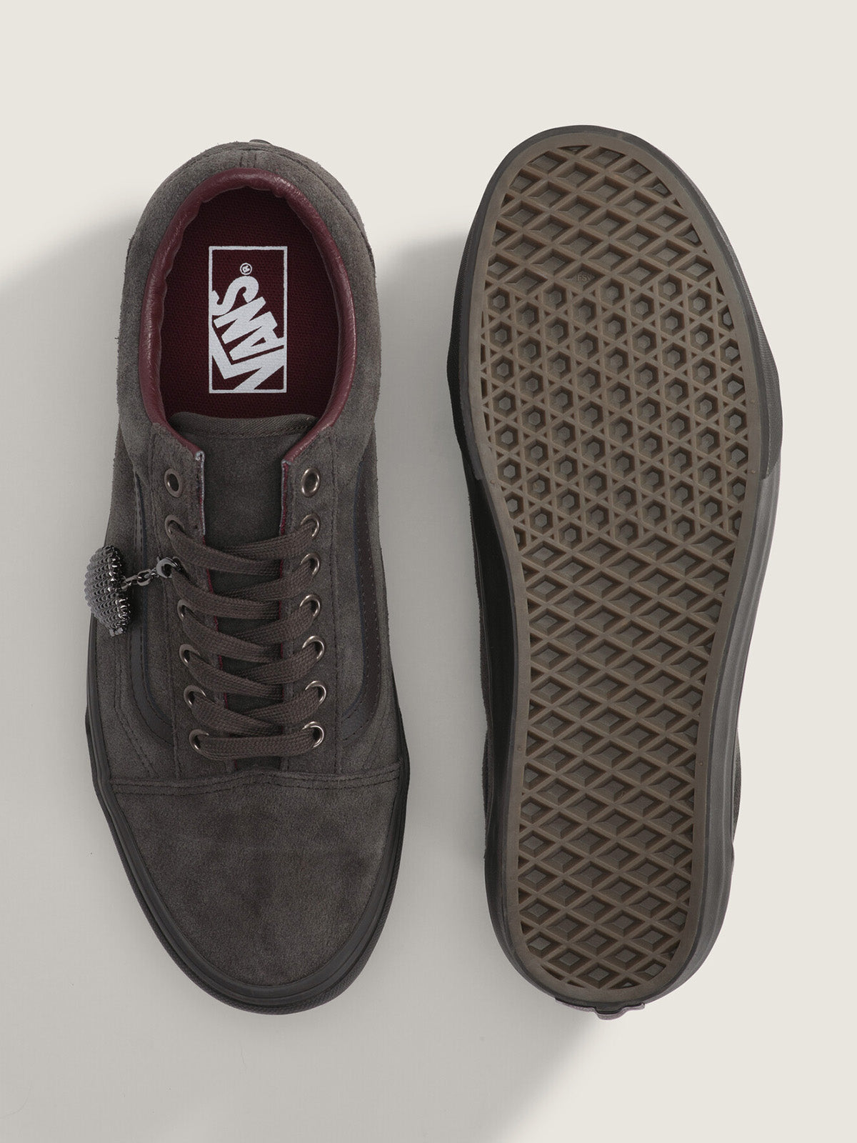 Zapatilla Mujer Old Skool Gris Vans