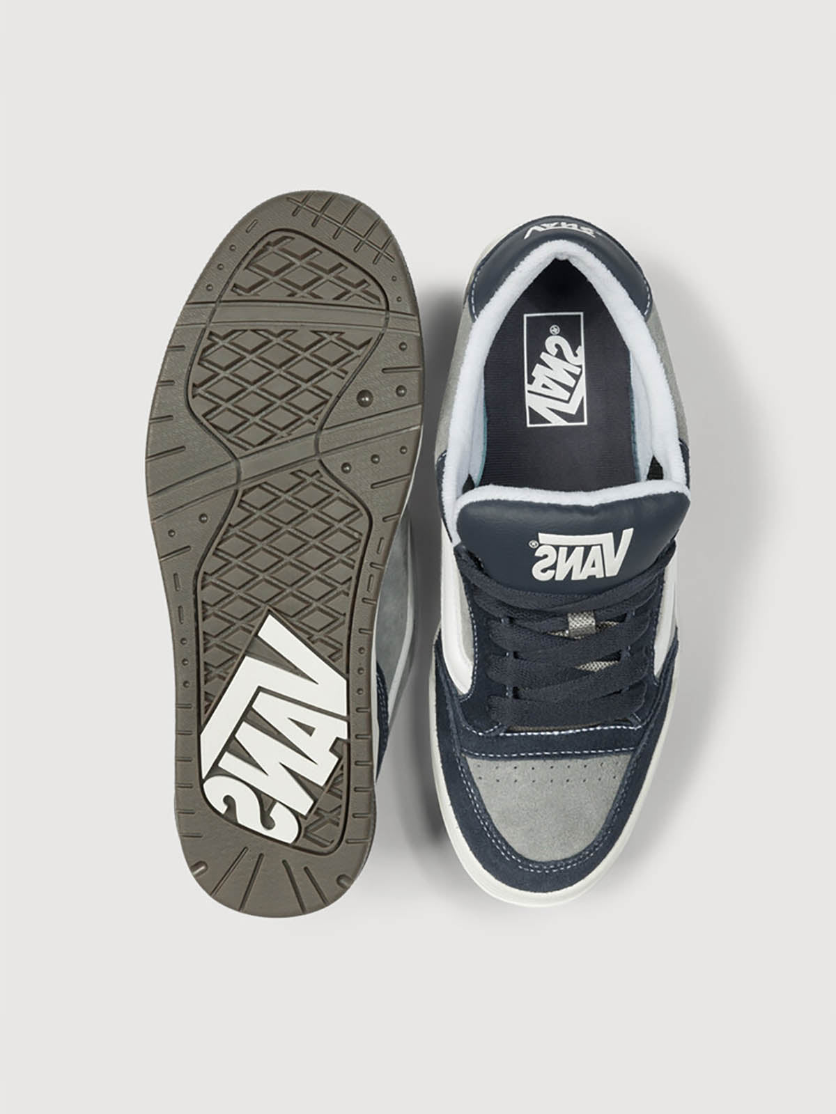 Zapatilla Adulto Hylane Gris Vans