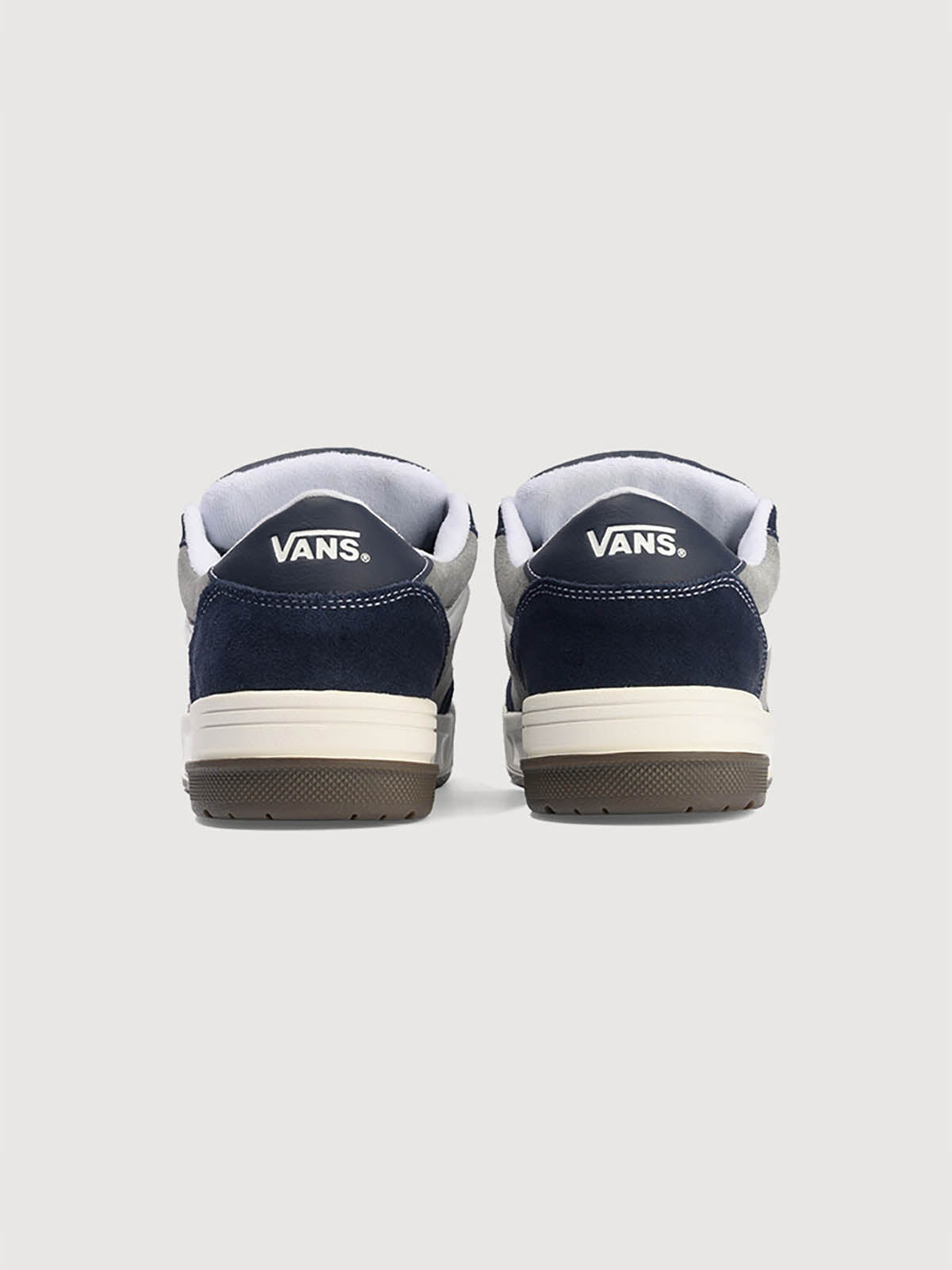Zapatilla Adulto Hylane Gris Vans