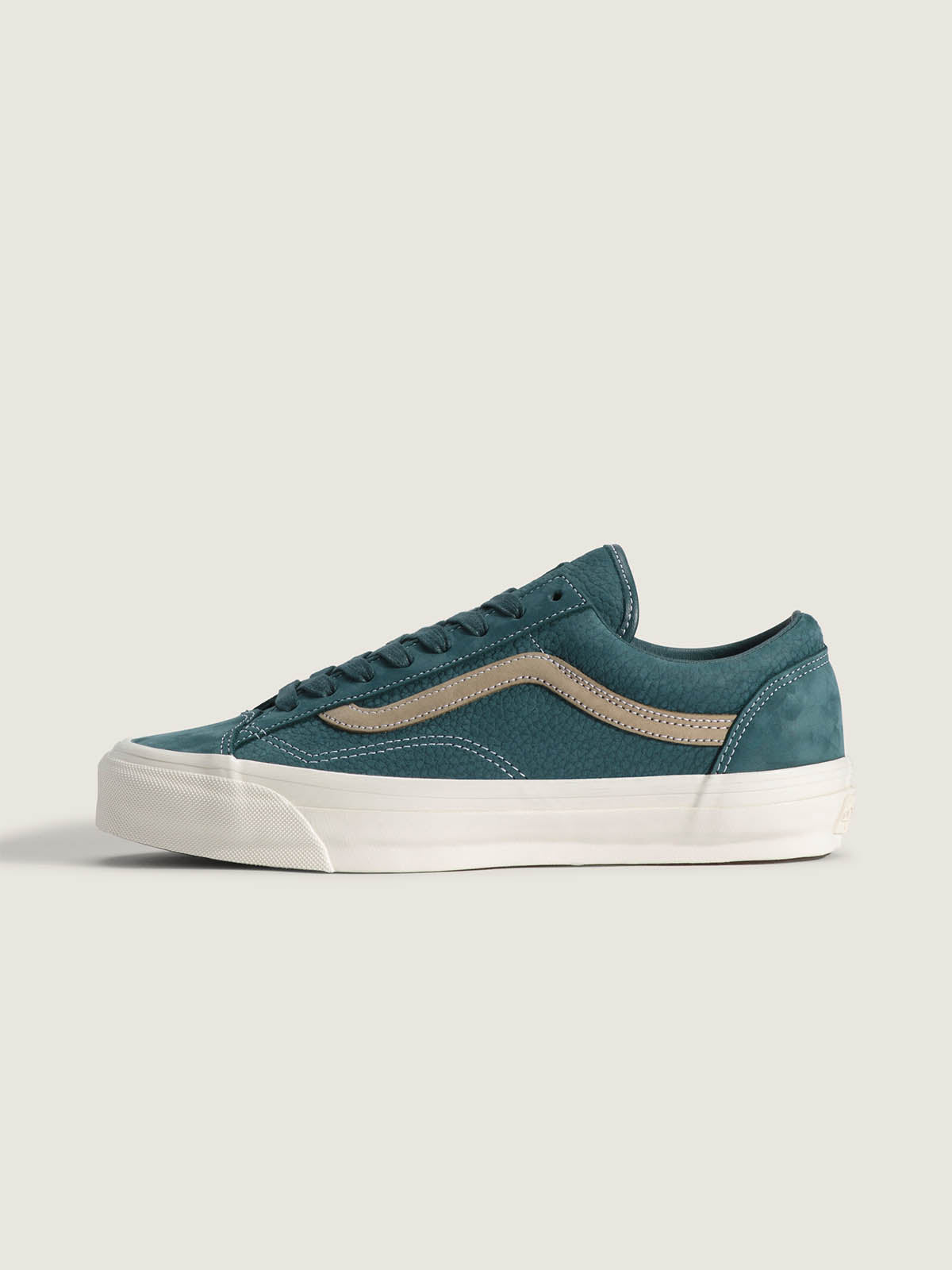 (16)LIGHT BLUE