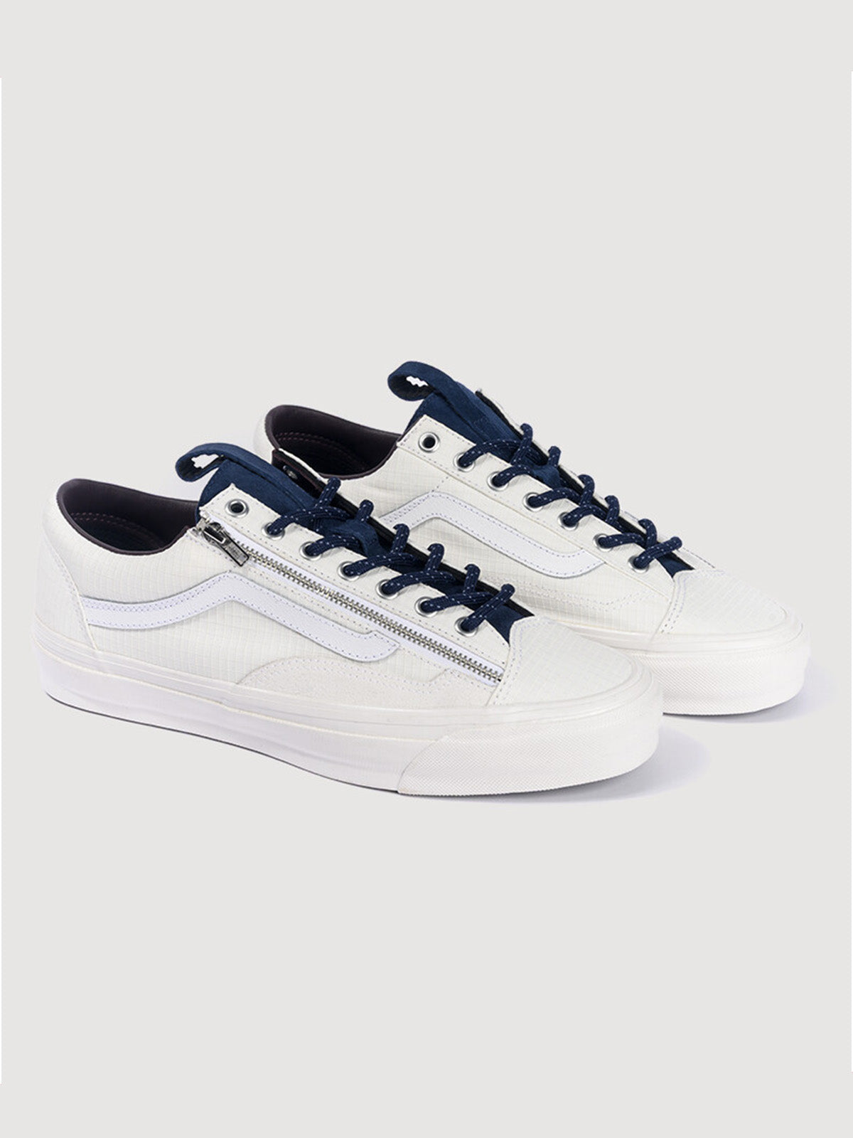 Zapatilla Mujer LX Old Skool 36 Zip Blanco Vans