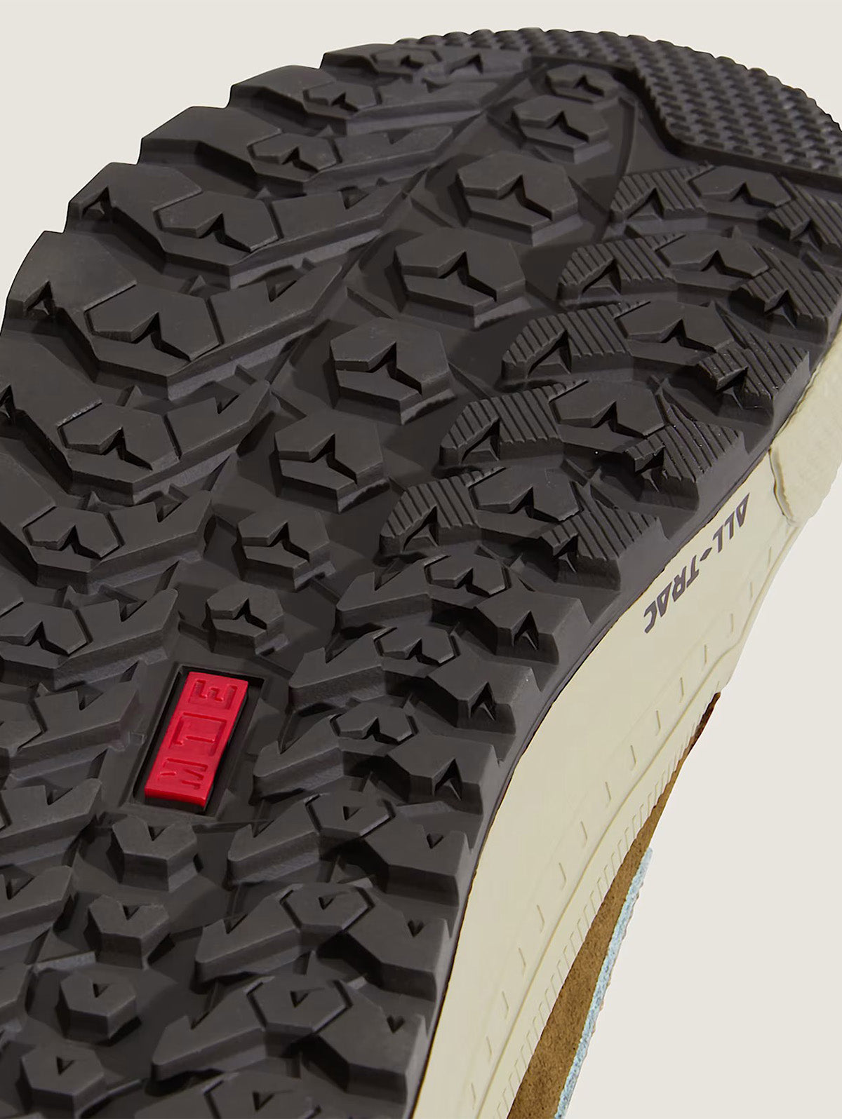 Zapatilla Adulto MTE Sk8-Hi Waterproof Café Vans