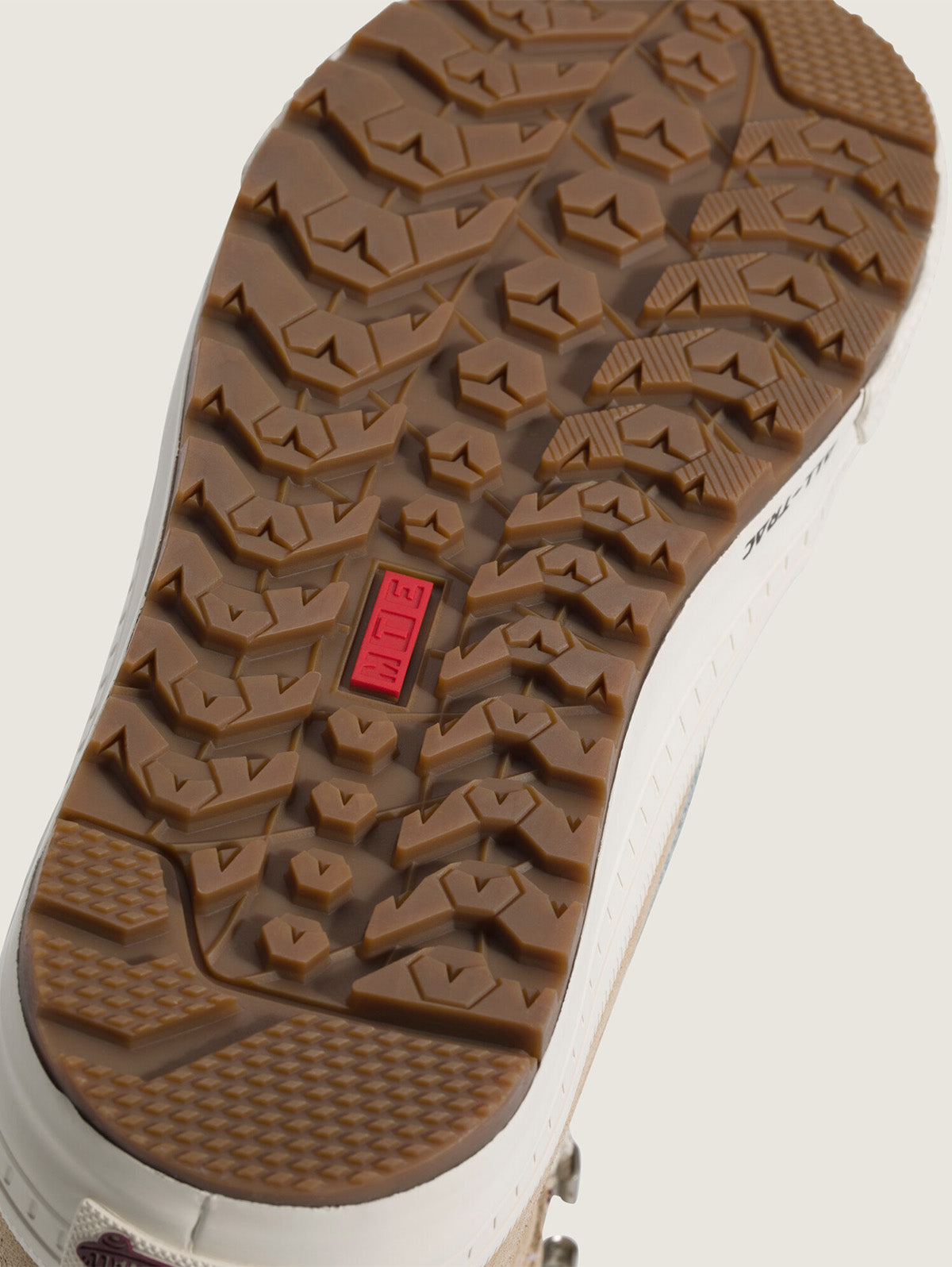 Zapatilla Adulto MTE Sk8-Hi Waterproof Beige Vans