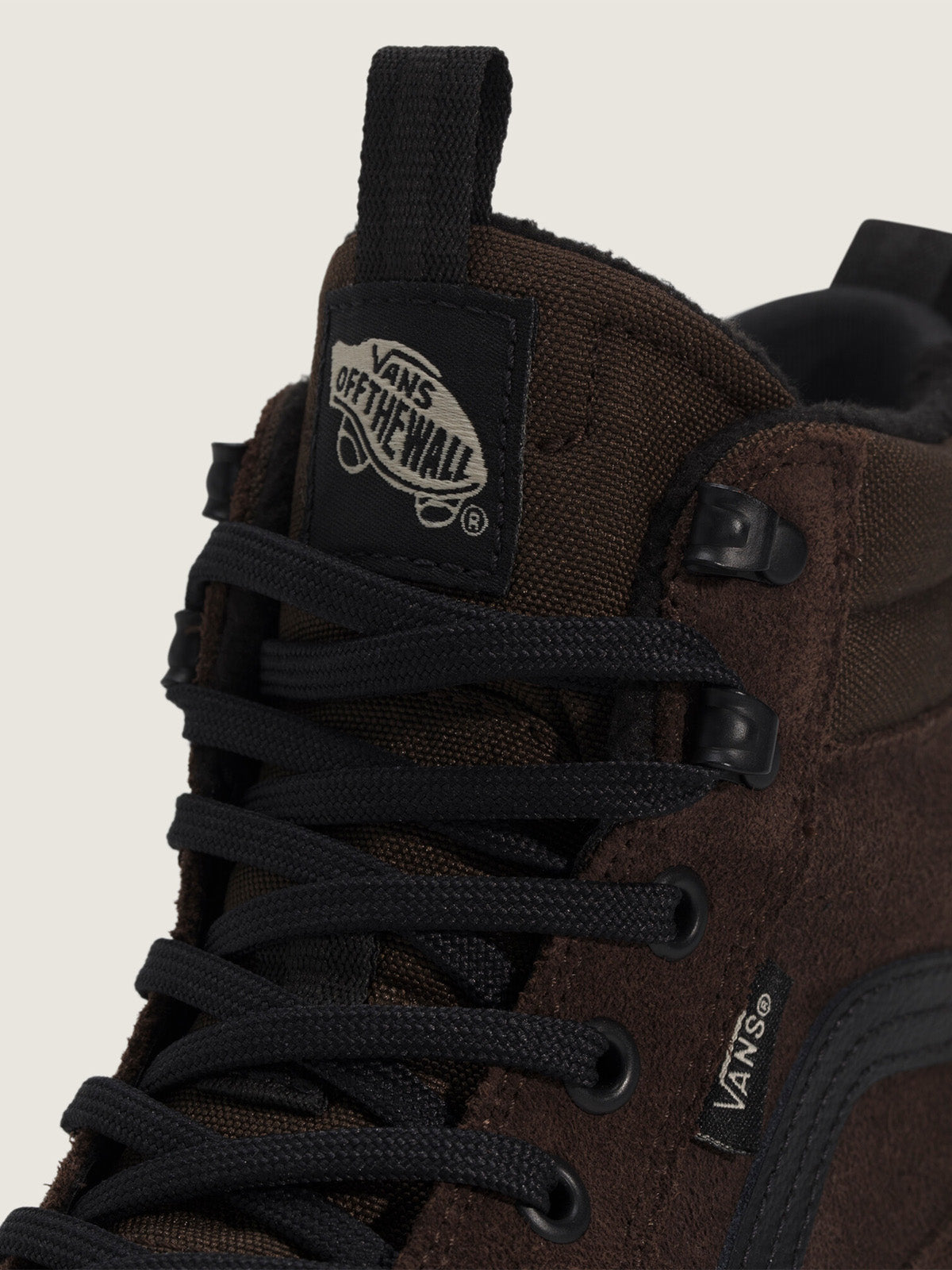 Zapatilla Adulto MTE Sk8-Hi Waterproof Café Vans