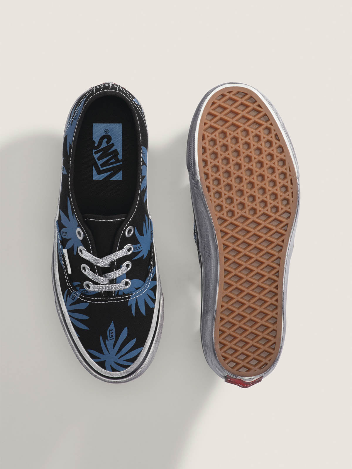 Zapatilla Adulto Premium Authentic 44 Negro Vans