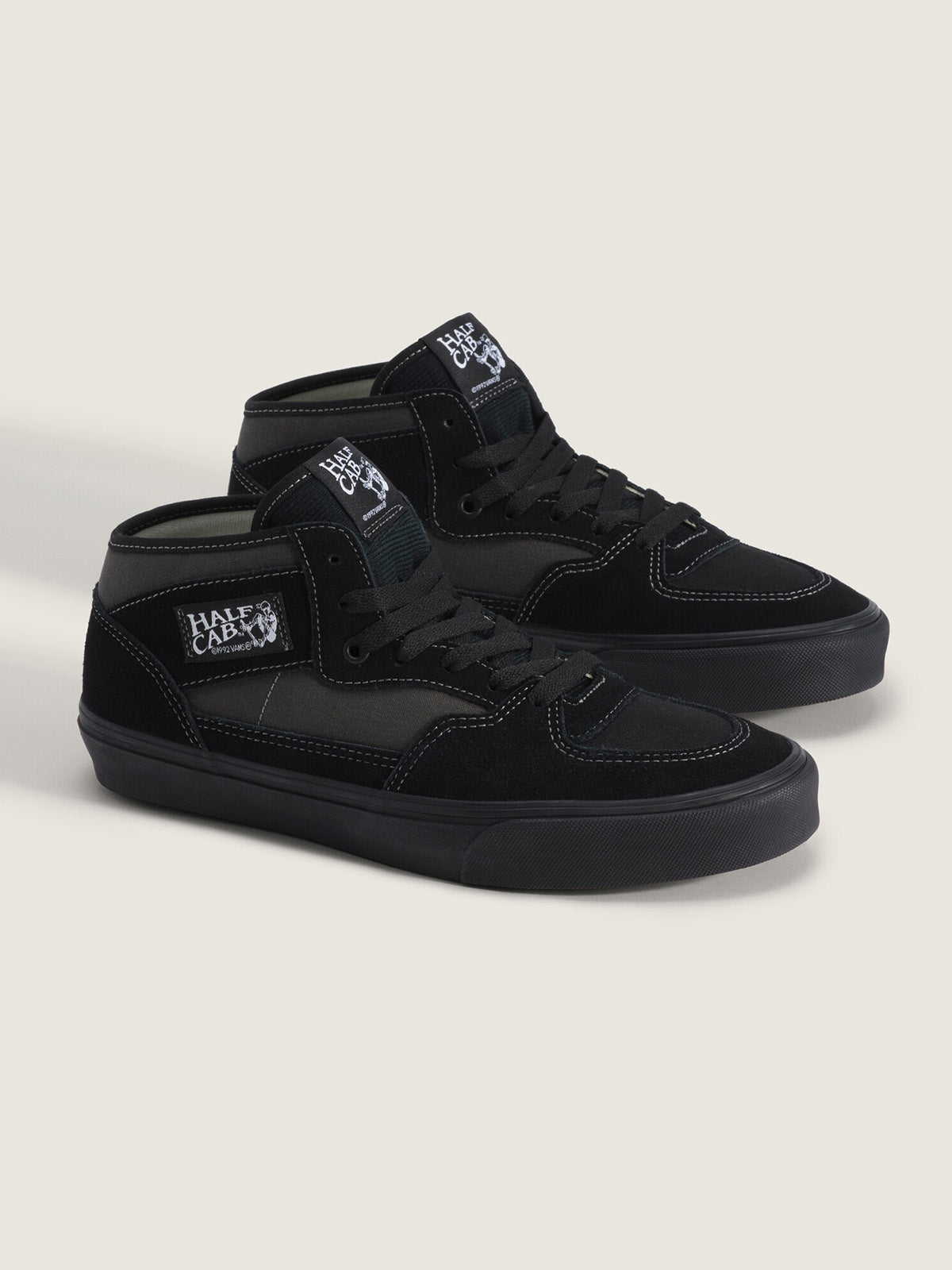 Zapatilla Adulto Half Cab Decon Negro
