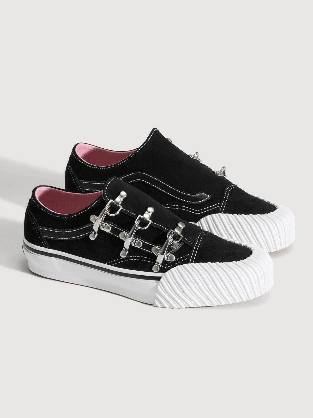 Zapatilla Mujer Premium Old Skool Wrap Negro Vans - Karina