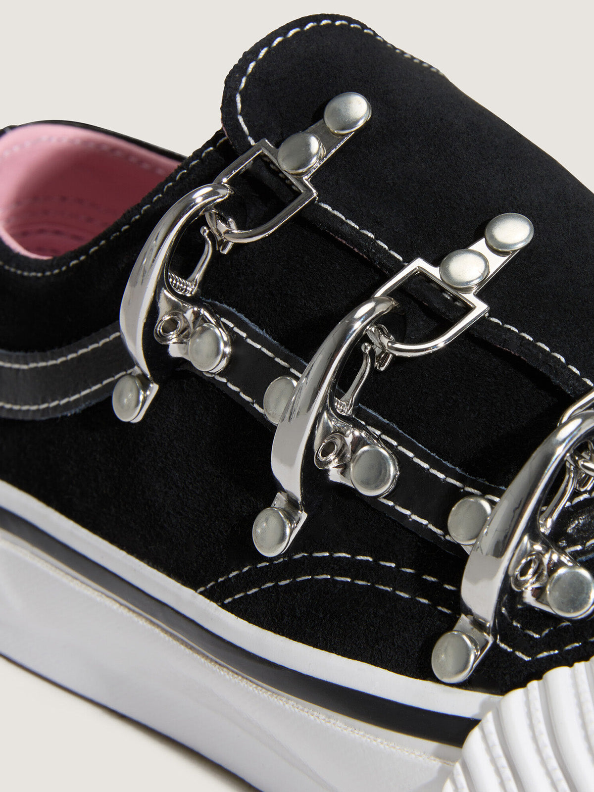 Zapatilla Mujer Premium Old Skool Wrap Negro Vans - Karina