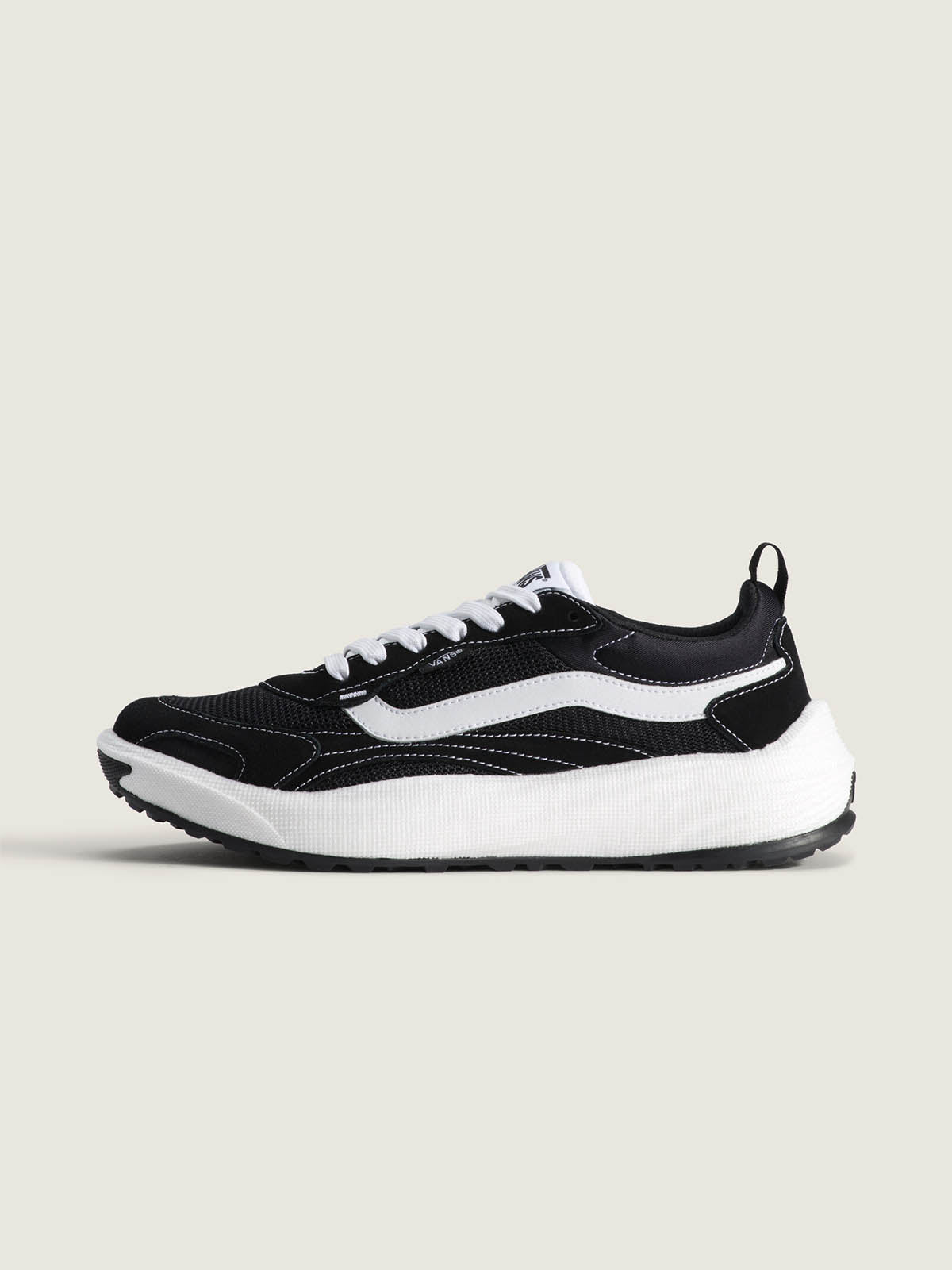BLACK/WHITE