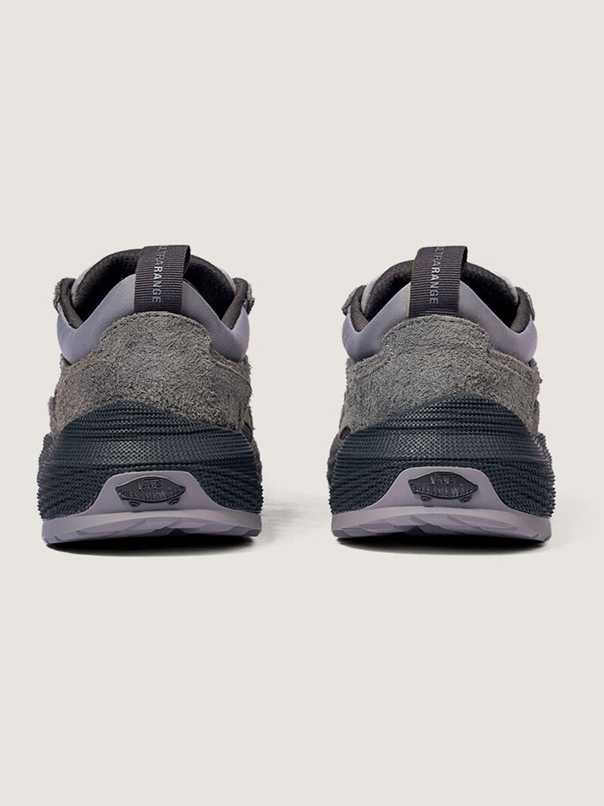 Zapatilla Adulto Ultrarange Neo Gris