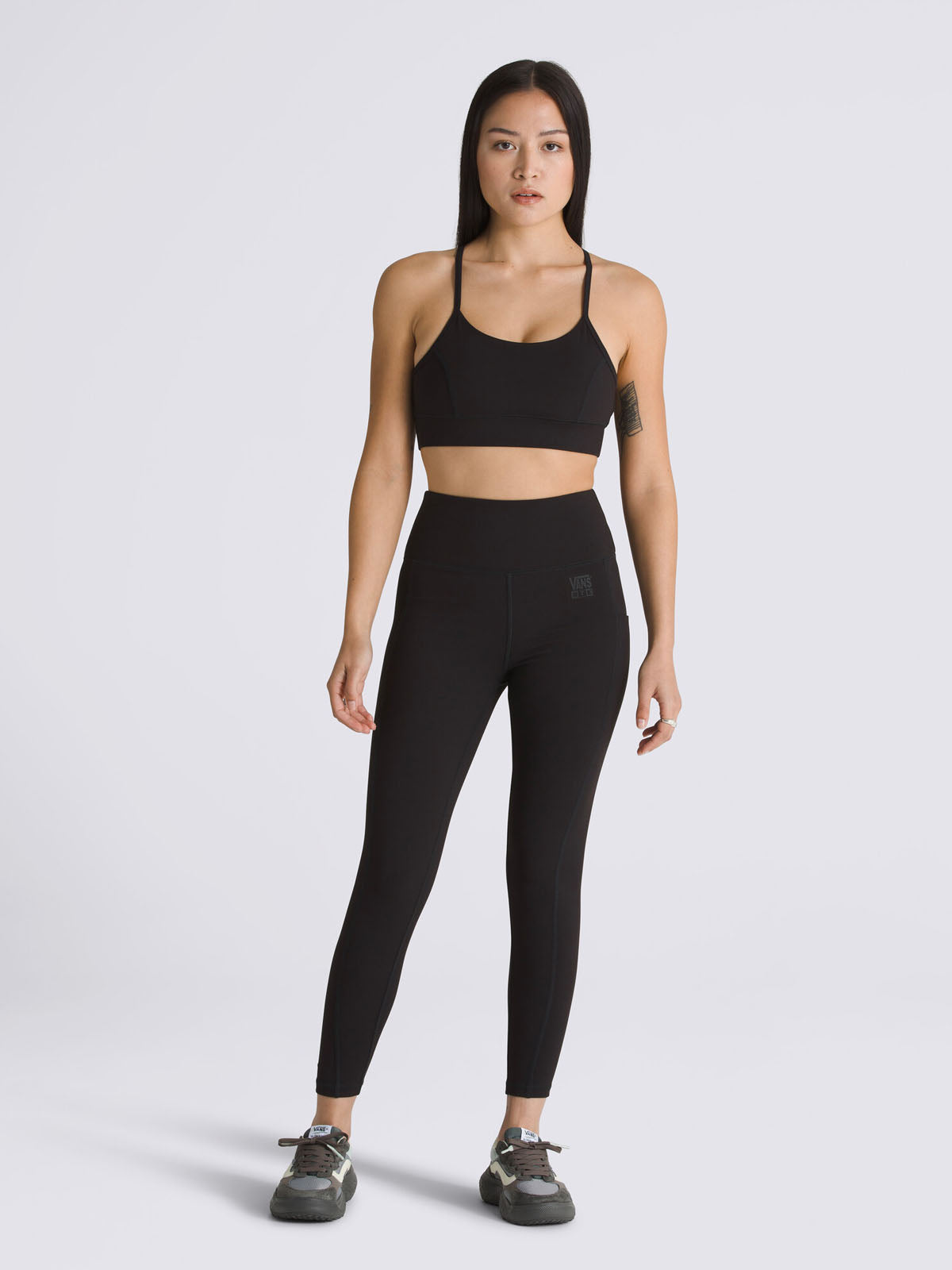 Peto Mujer MTE Crosspath Bra Negro Vans