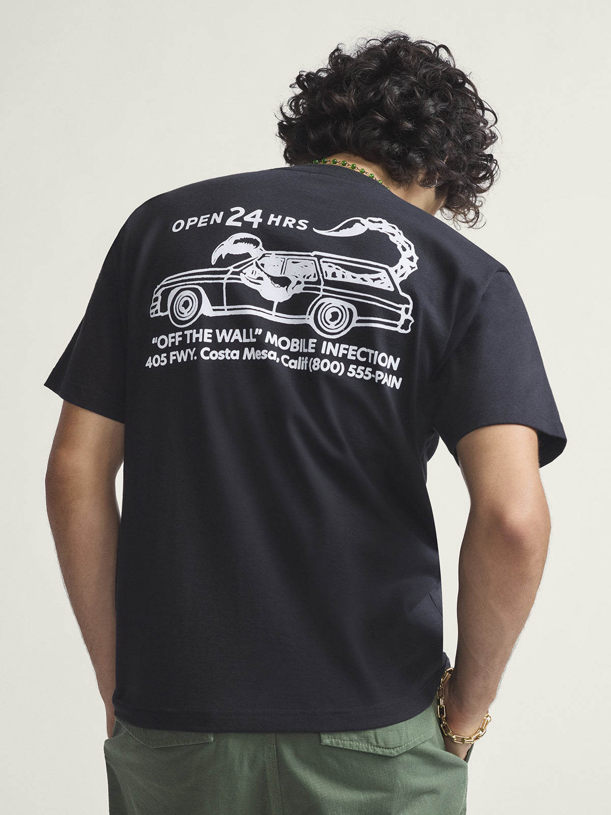 Polera M/C Hombre Sting Wagon Negro Vans