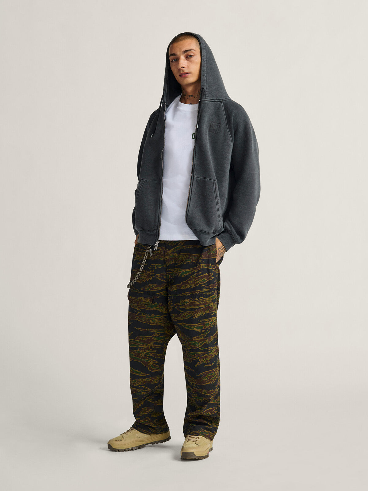 Poleron Hombre MTE Team Negro Vans