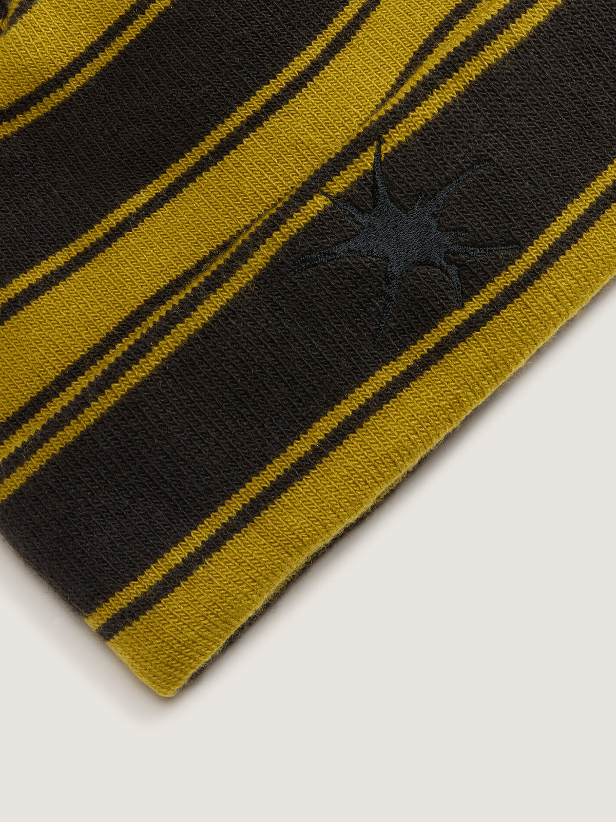 Gorro Adulto Blurry Stripe Amarillo Vans