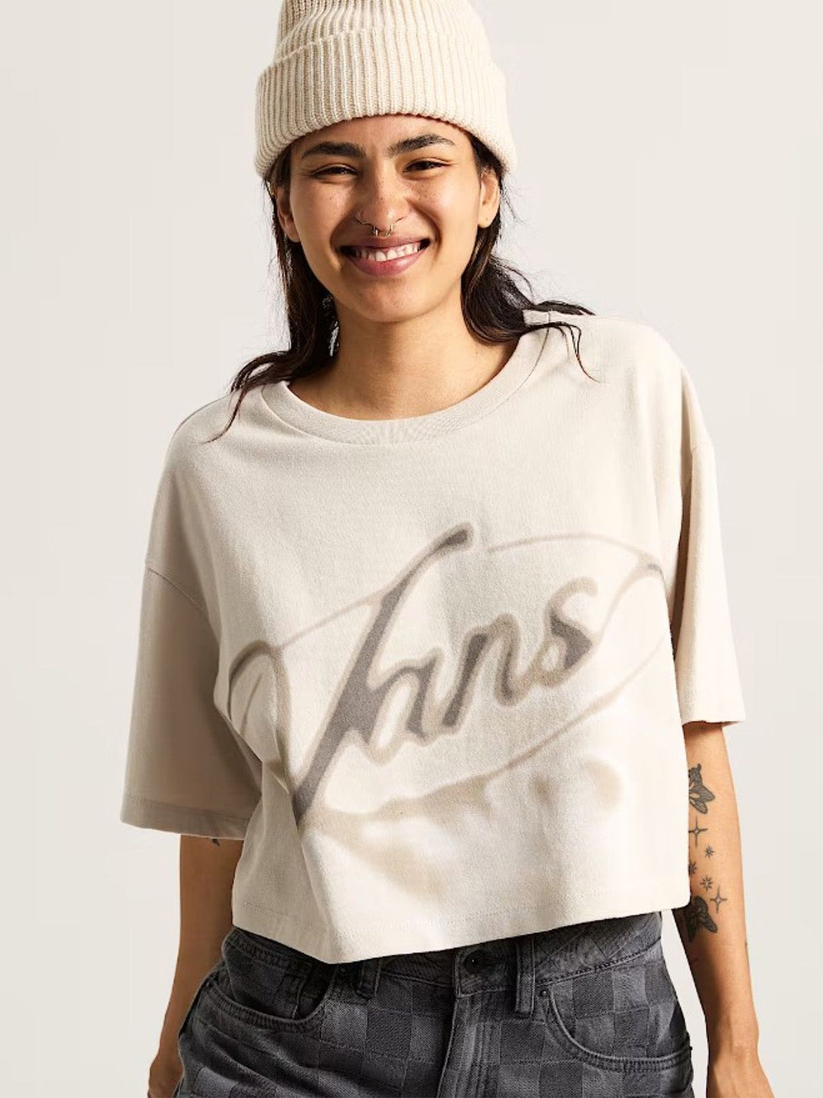 Polera M/C Mujer Afterburn Relaxed Gris Vans