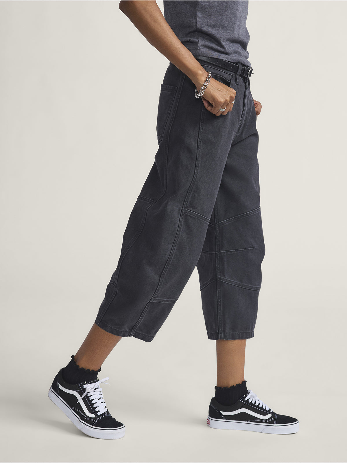 Pantalon Mujer Blaire Cropped Barre Negro Vans