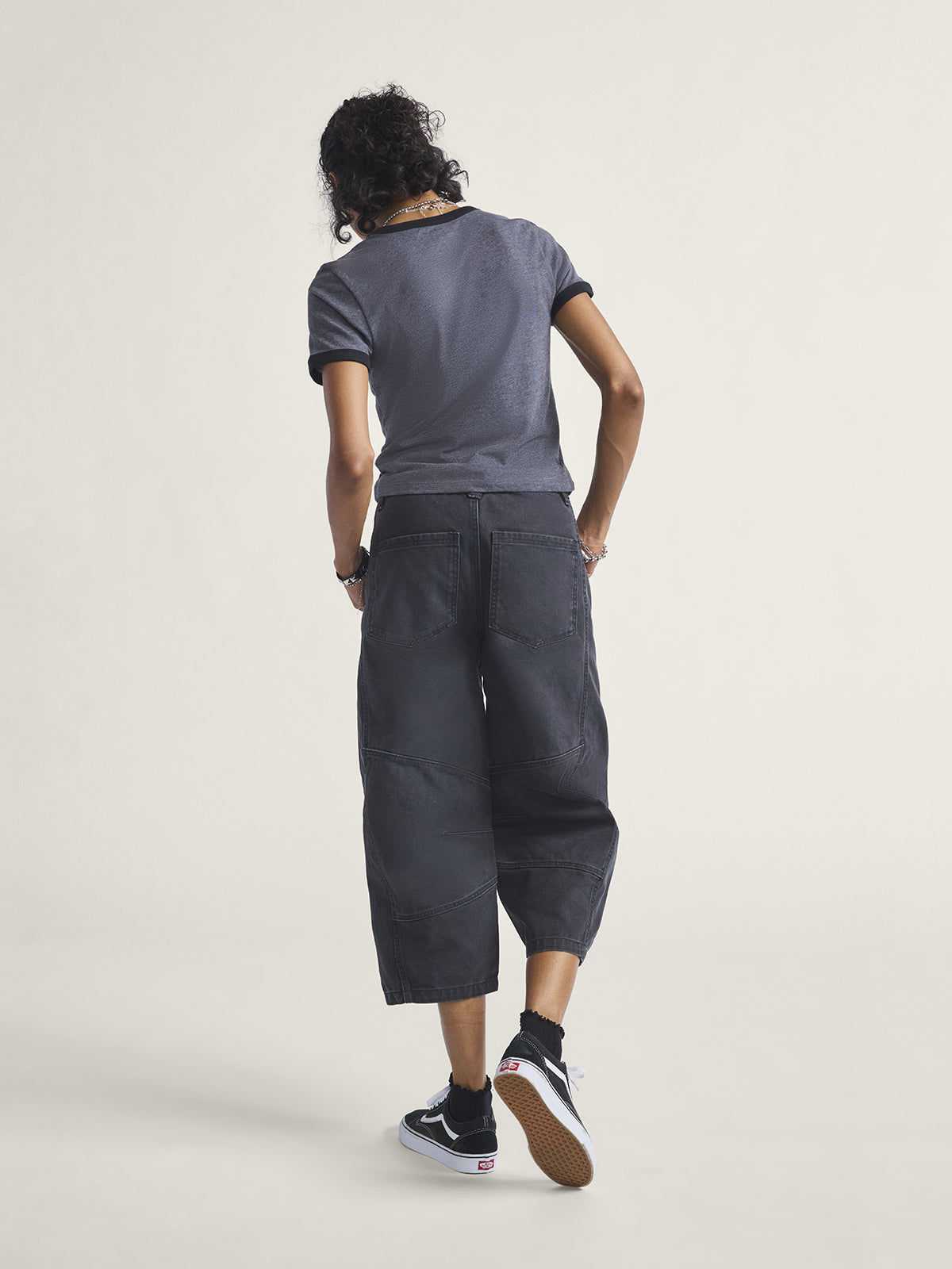 Pantalon Mujer Blaire Cropped Barre Negro Vans