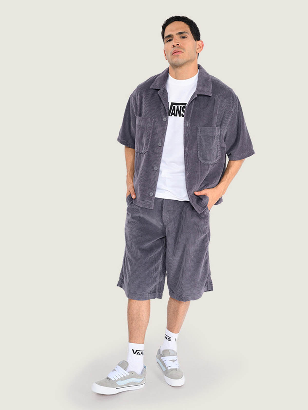Camisa M/C Hombre Cord Button Up Gris Vans