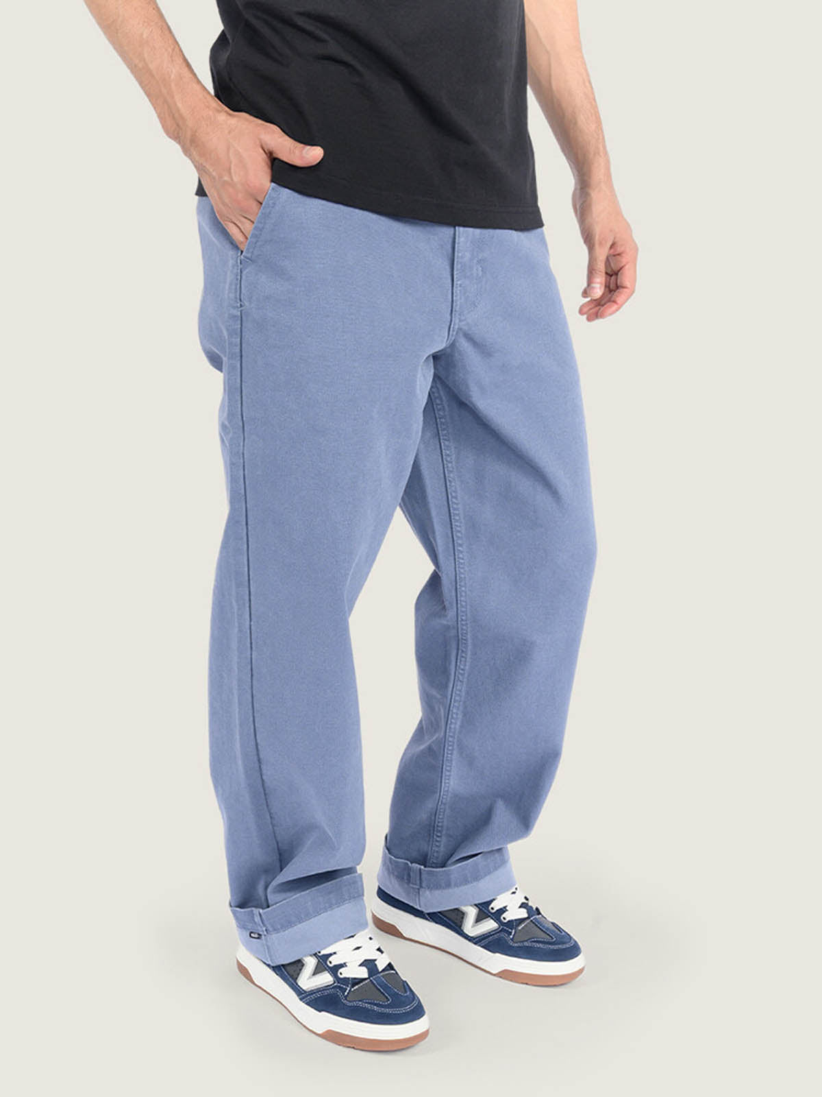 Pantalon Hombre Authentic Chino Loos Gris Vans