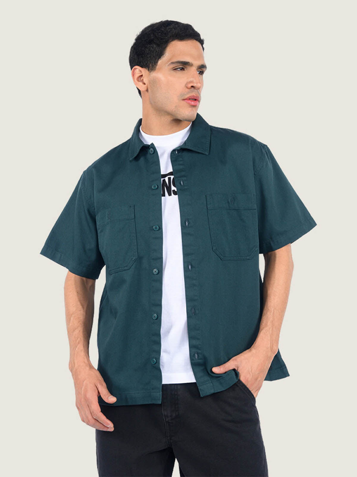 Camisa M/C Hombre Larkspur Solid Workw Gris Vans