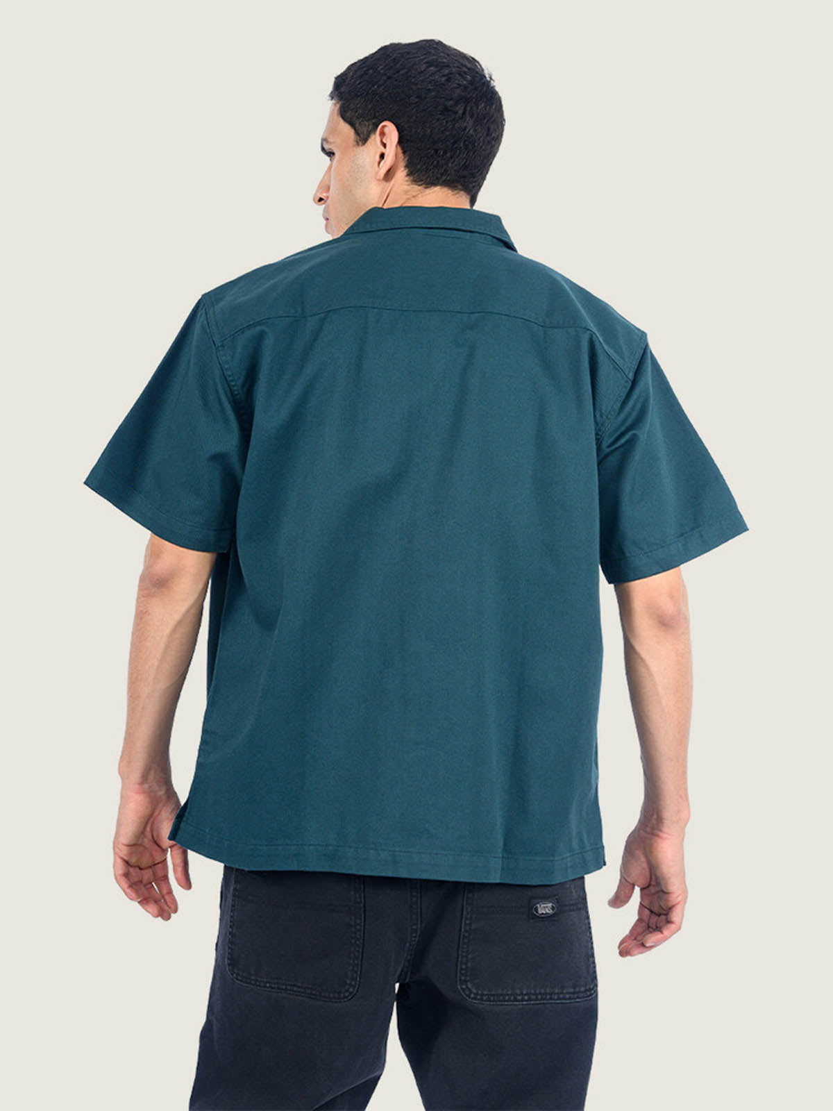 Camisa M/C Hombre Larkspur Solid Workw Gris Vans