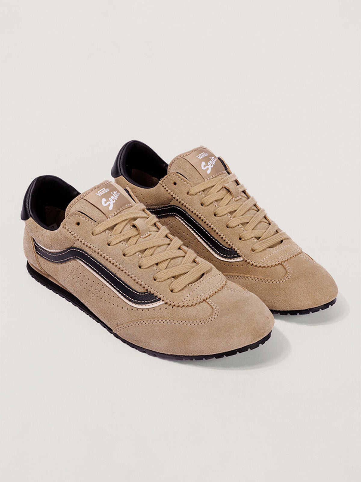 Zapatilla Adulto Super Lowpro Beige