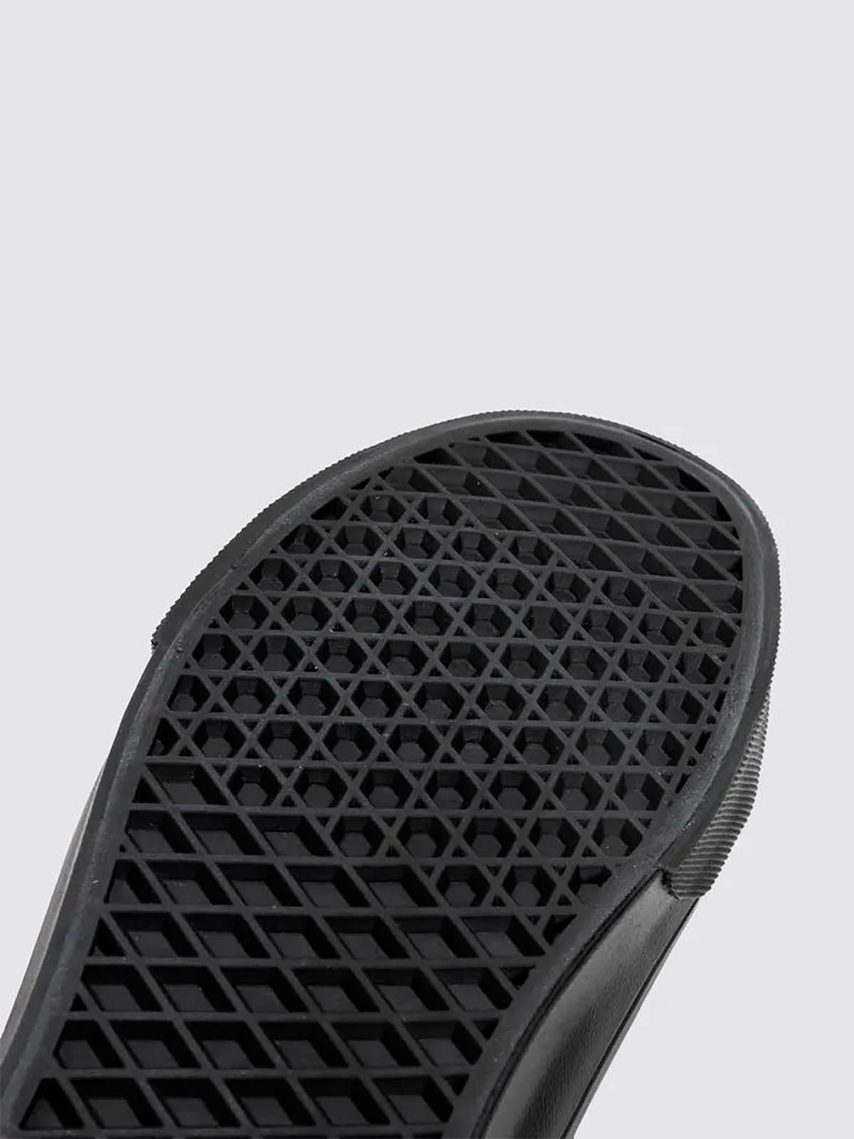 Zapatilla Adulto Old Skool Cuero Negro Vans