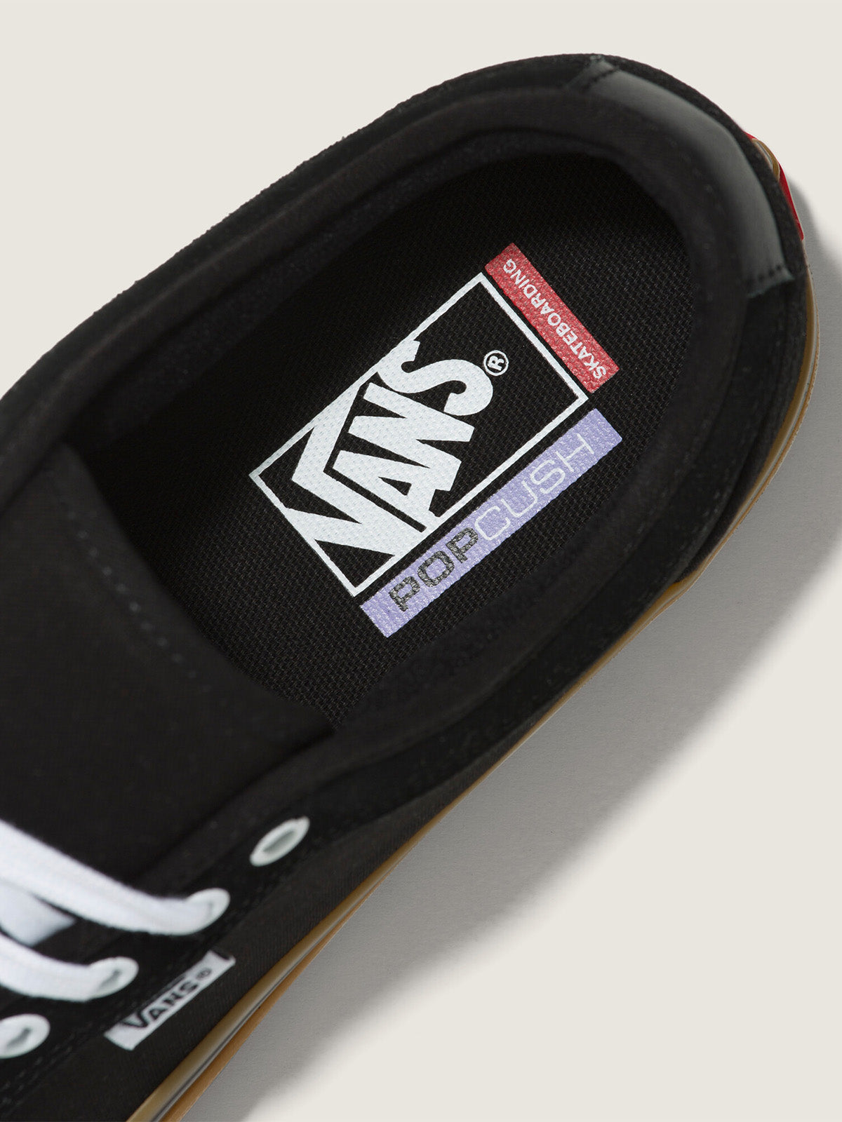 Zapatilla Skate Chukka Low Negro Vans