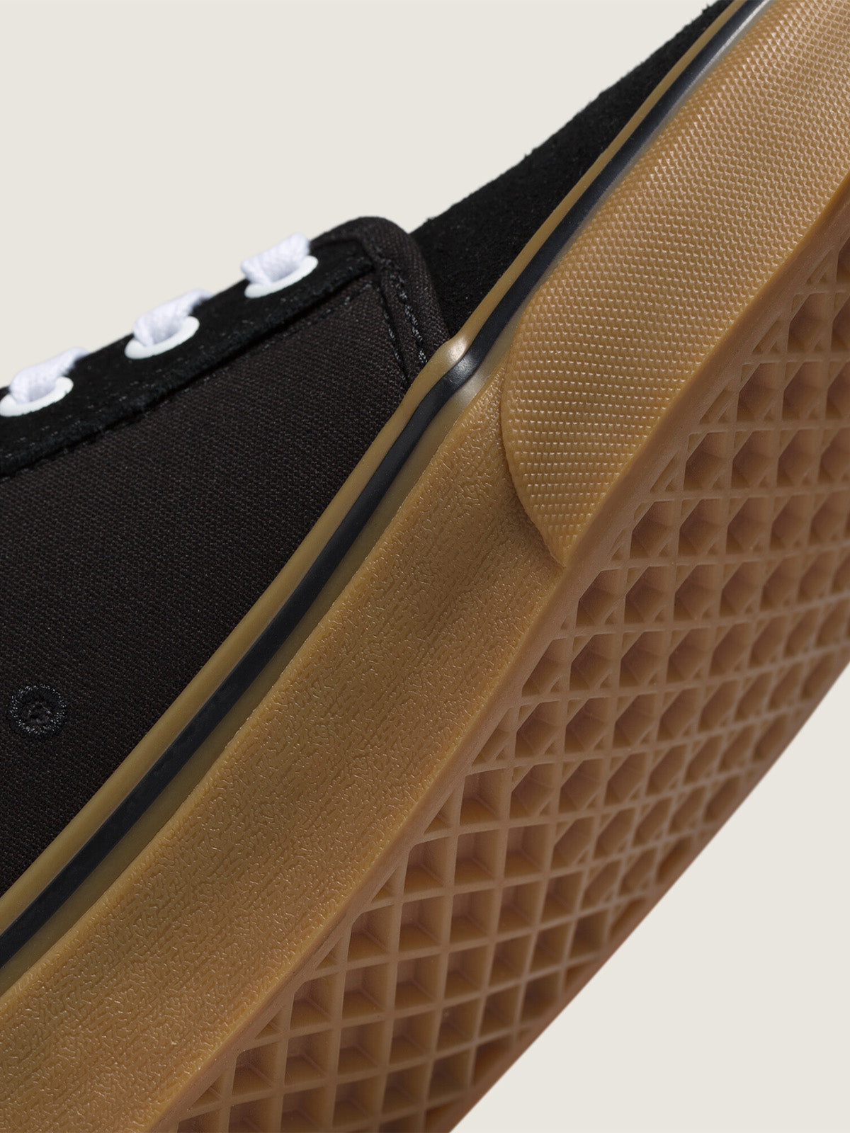 Zapatilla Skate Chukka Low Negro Vans