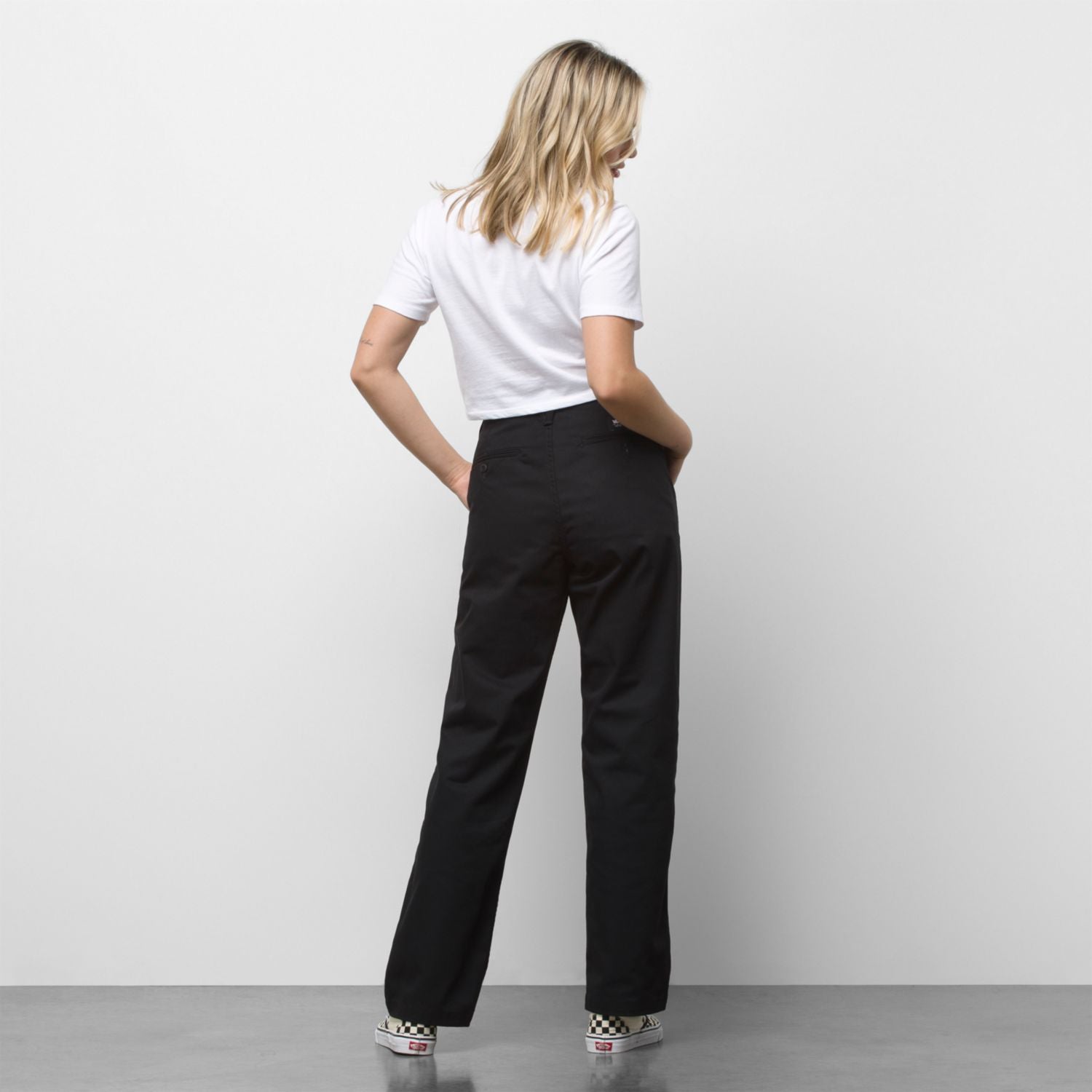 Pantalón Authentic Chino Relaxed Pant Black