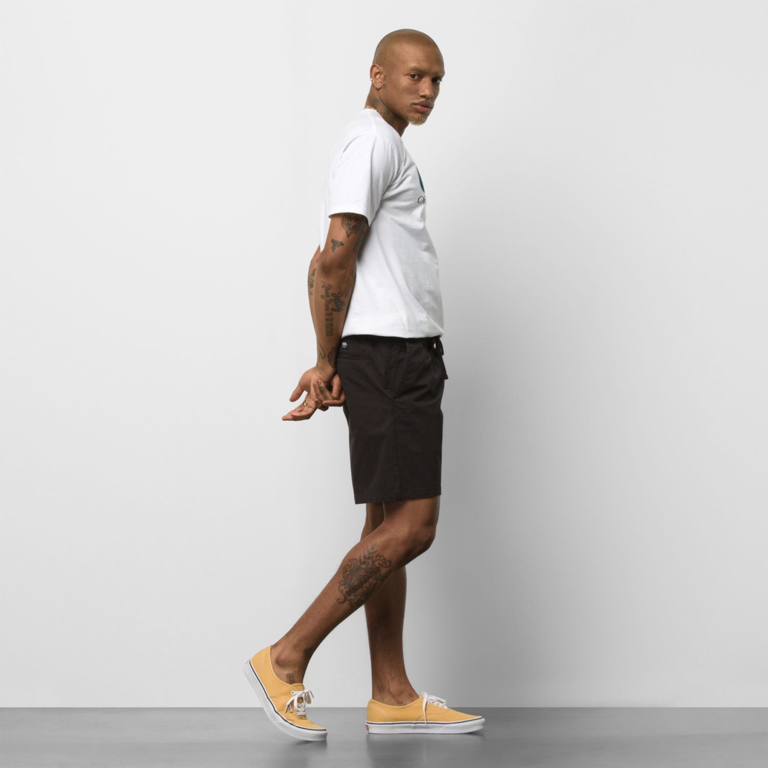Short Range Relaxed Elastic Short Black