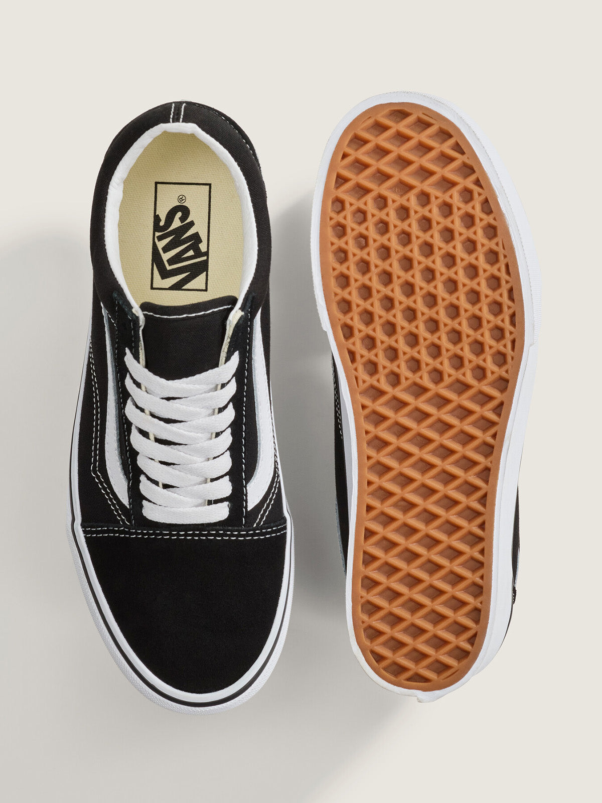 Zapatilla Mujer Old Skool Stackform Negro Vans