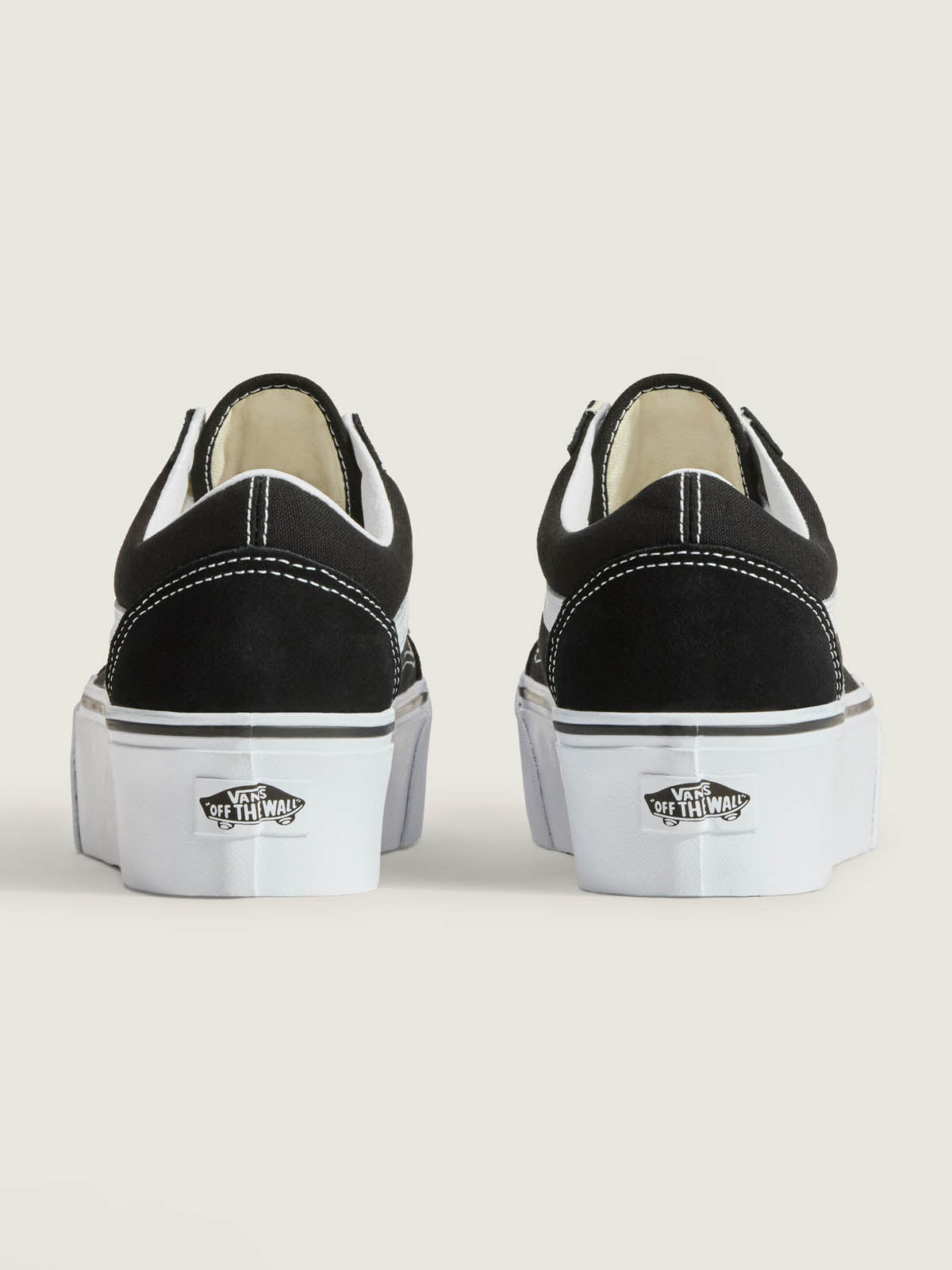 Zapatilla Mujer Old Skool Stackform Negro Vans