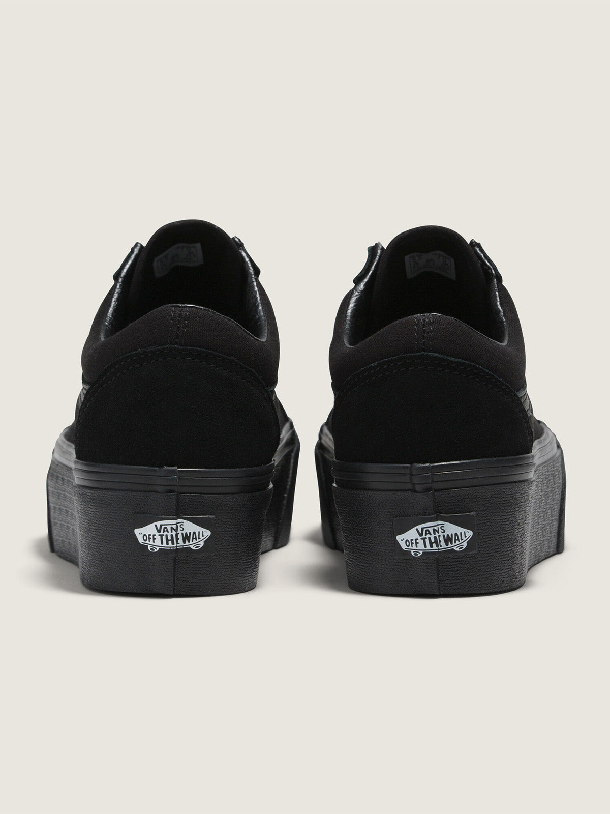 Zapatilla Mujer Old Skool Stackform Negro Vans